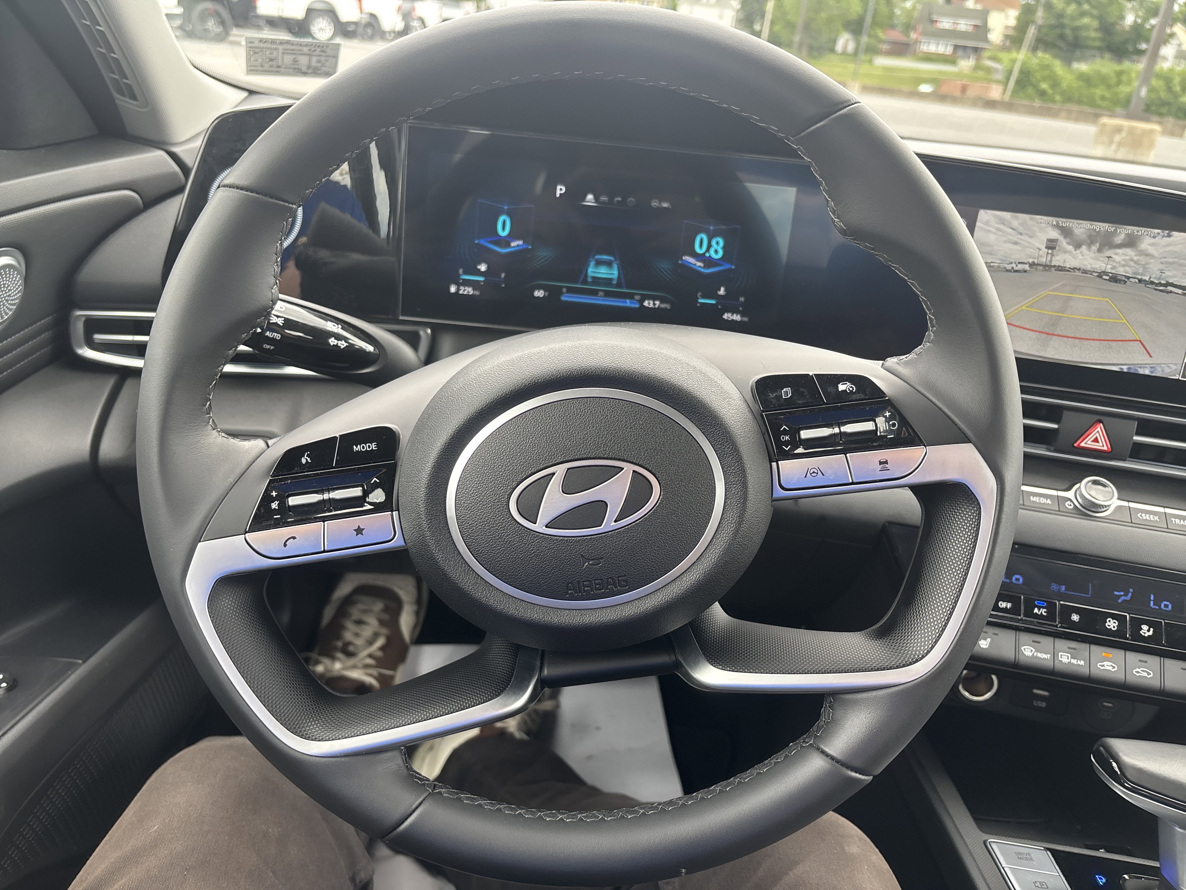 2025 Hyundai ELANTRA SEL Convenience