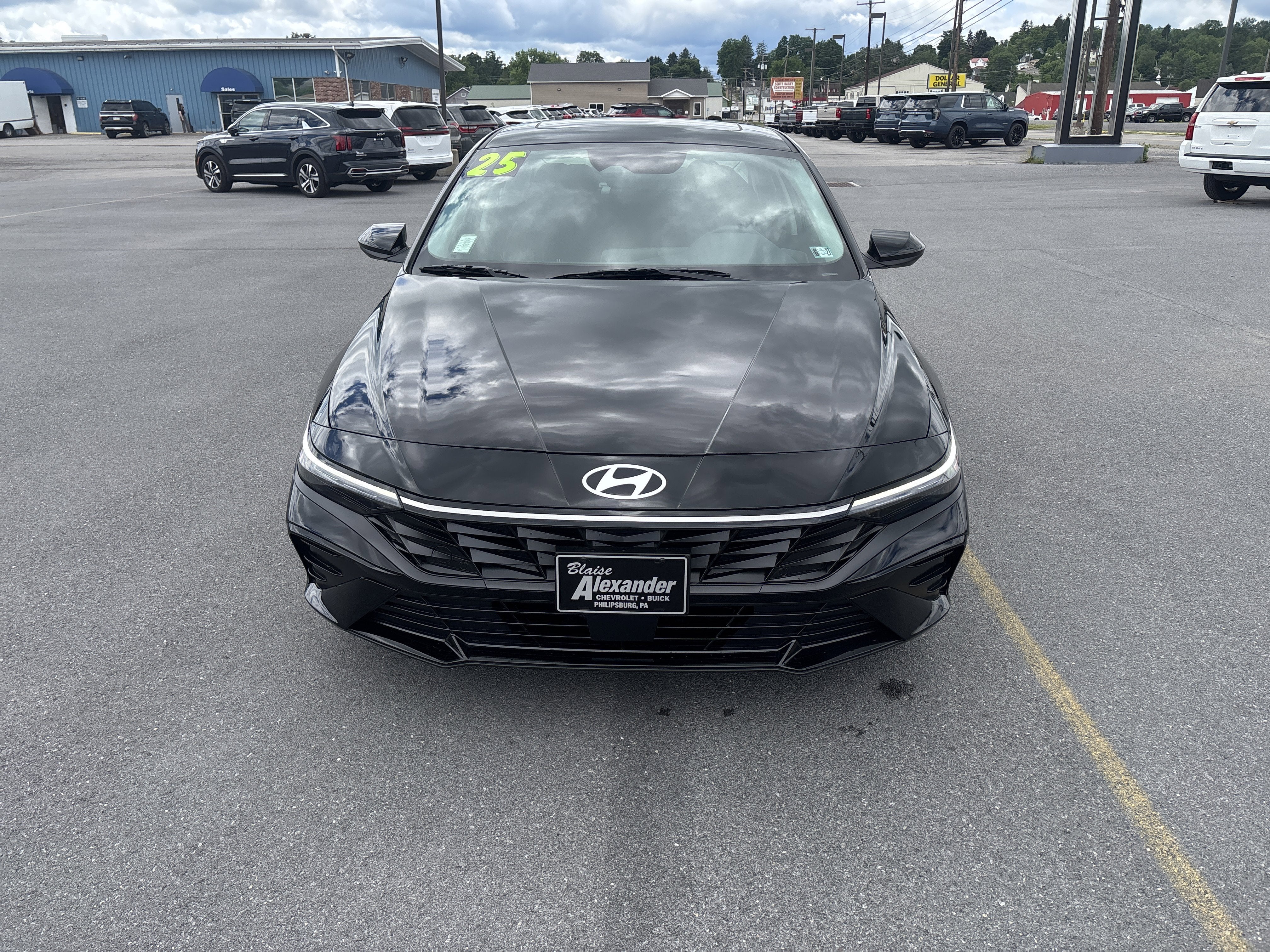 2025 Hyundai ELANTRA SEL Convenience