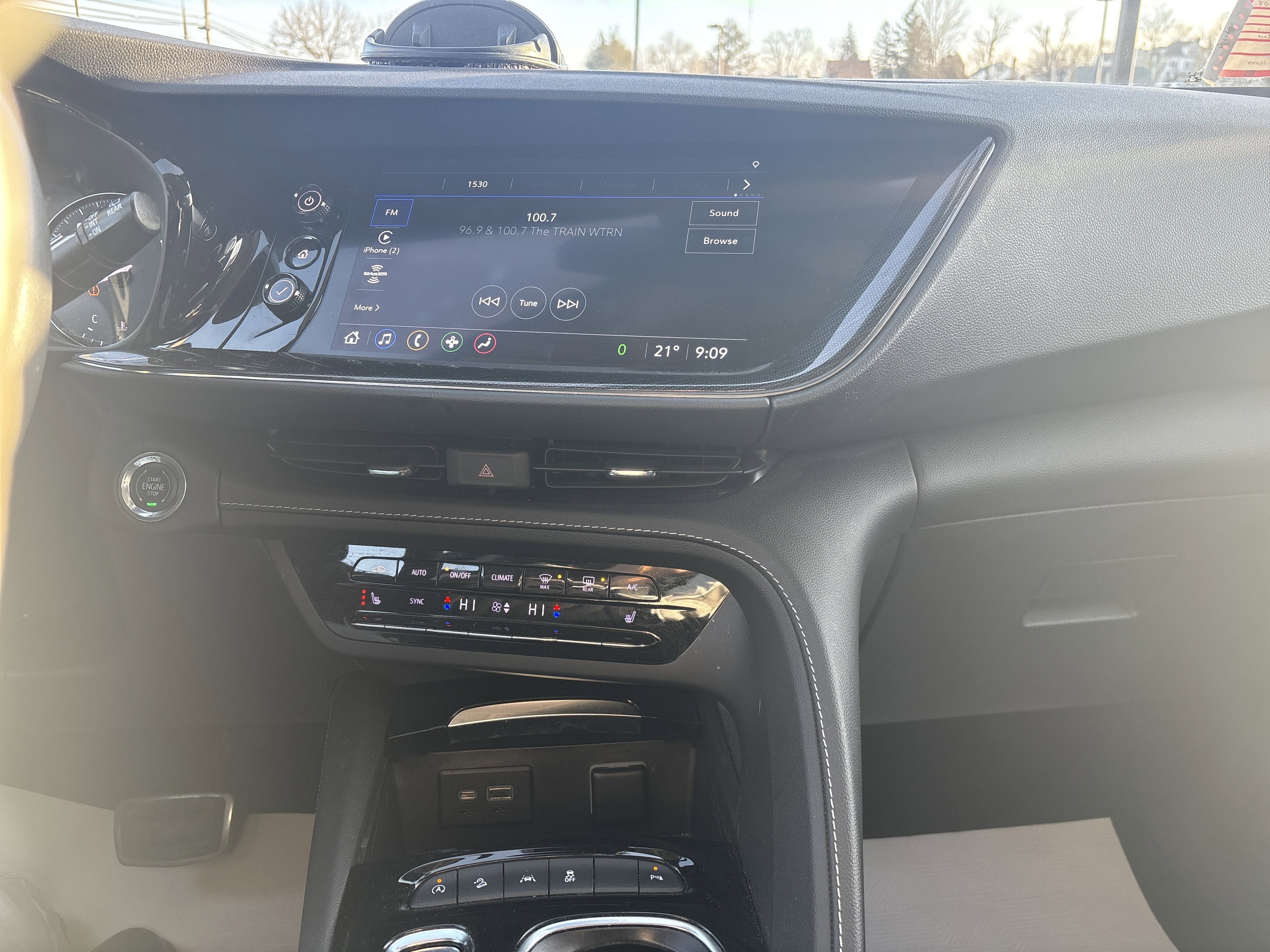 2022 Buick Envision Essence