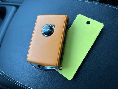 2025 Volvo XC40 Core Bright Theme