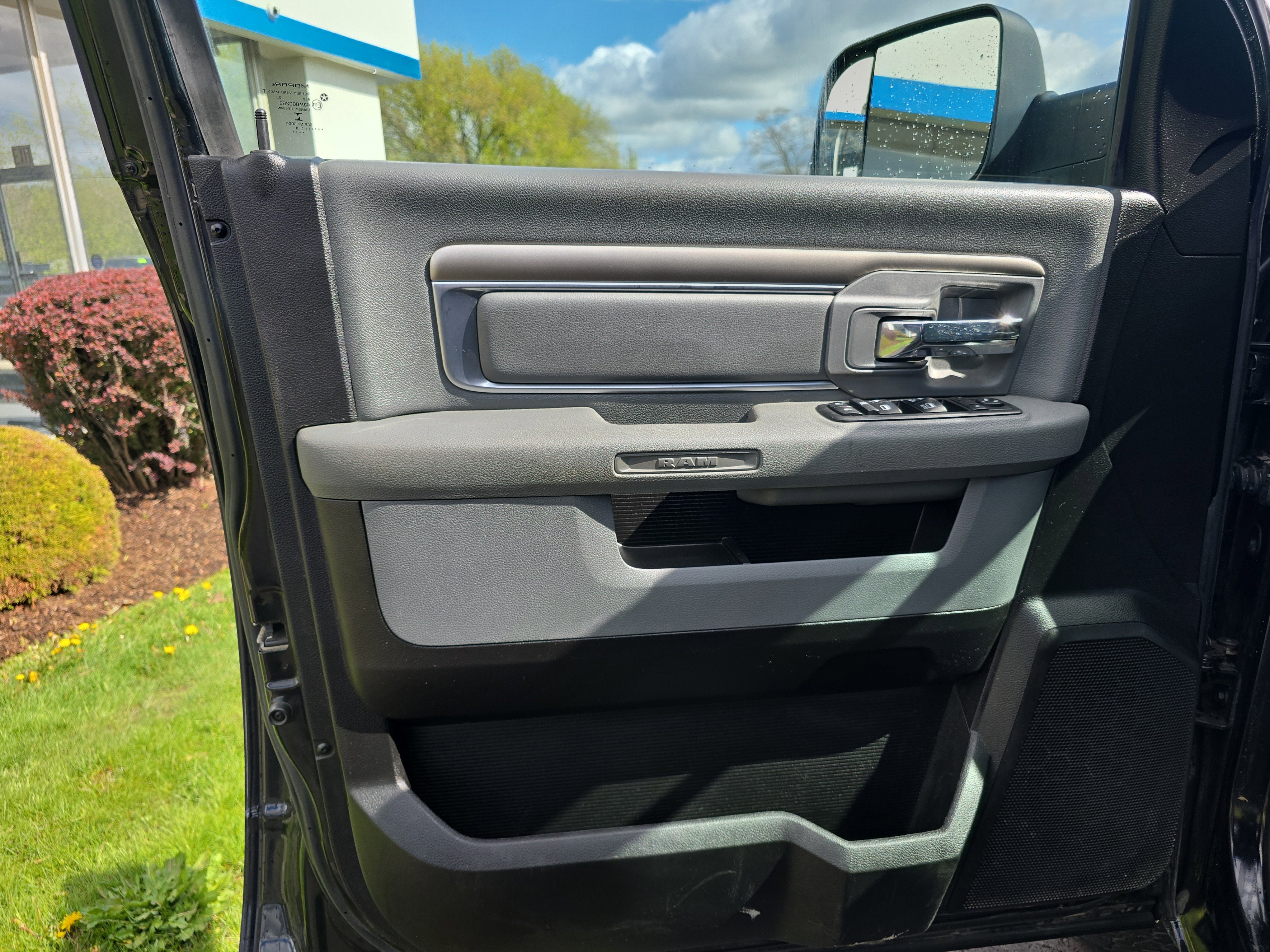 2019 RAM 1500 Classic SLT
