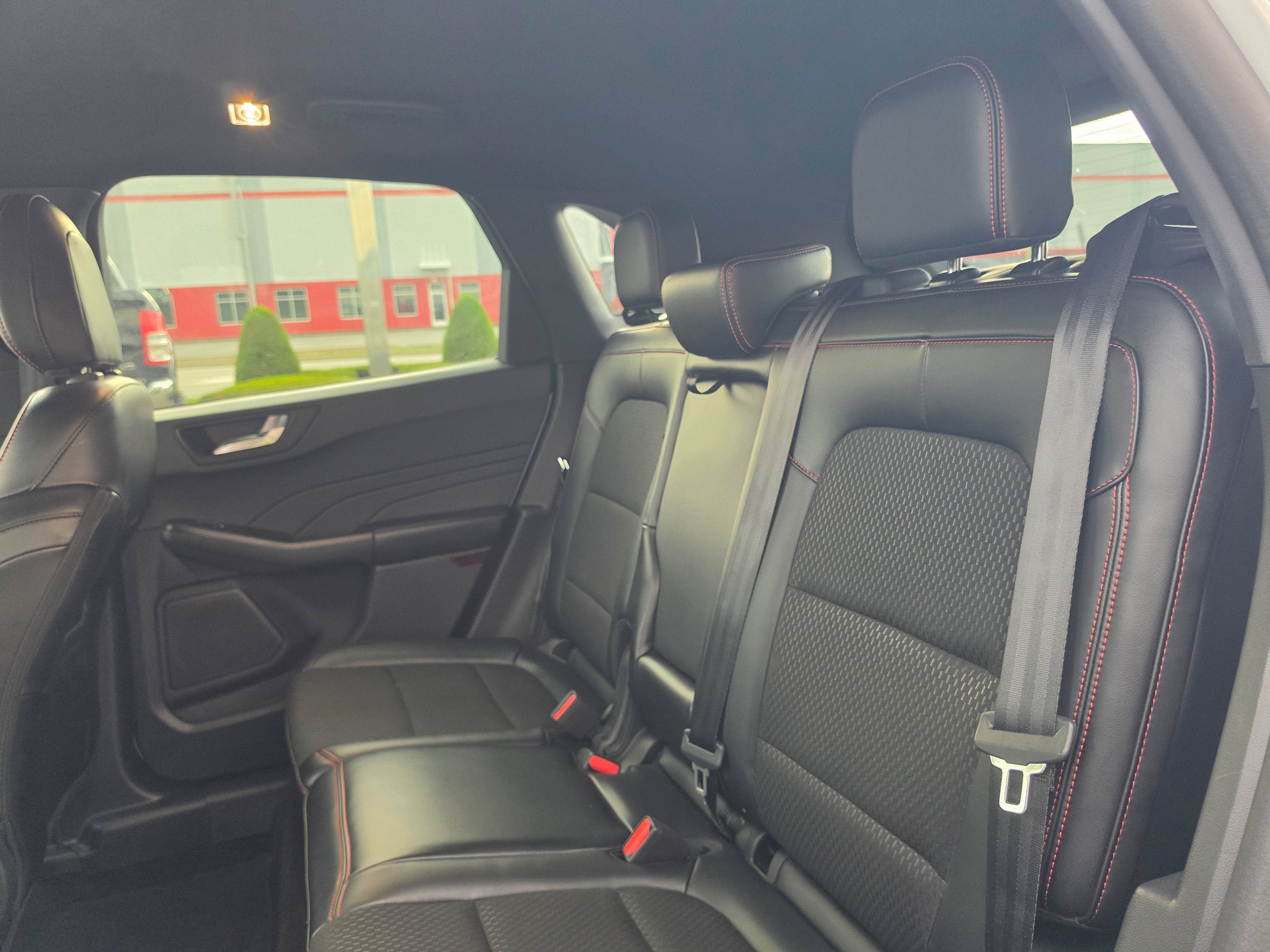 2025 Ford Escape ST-Line Select