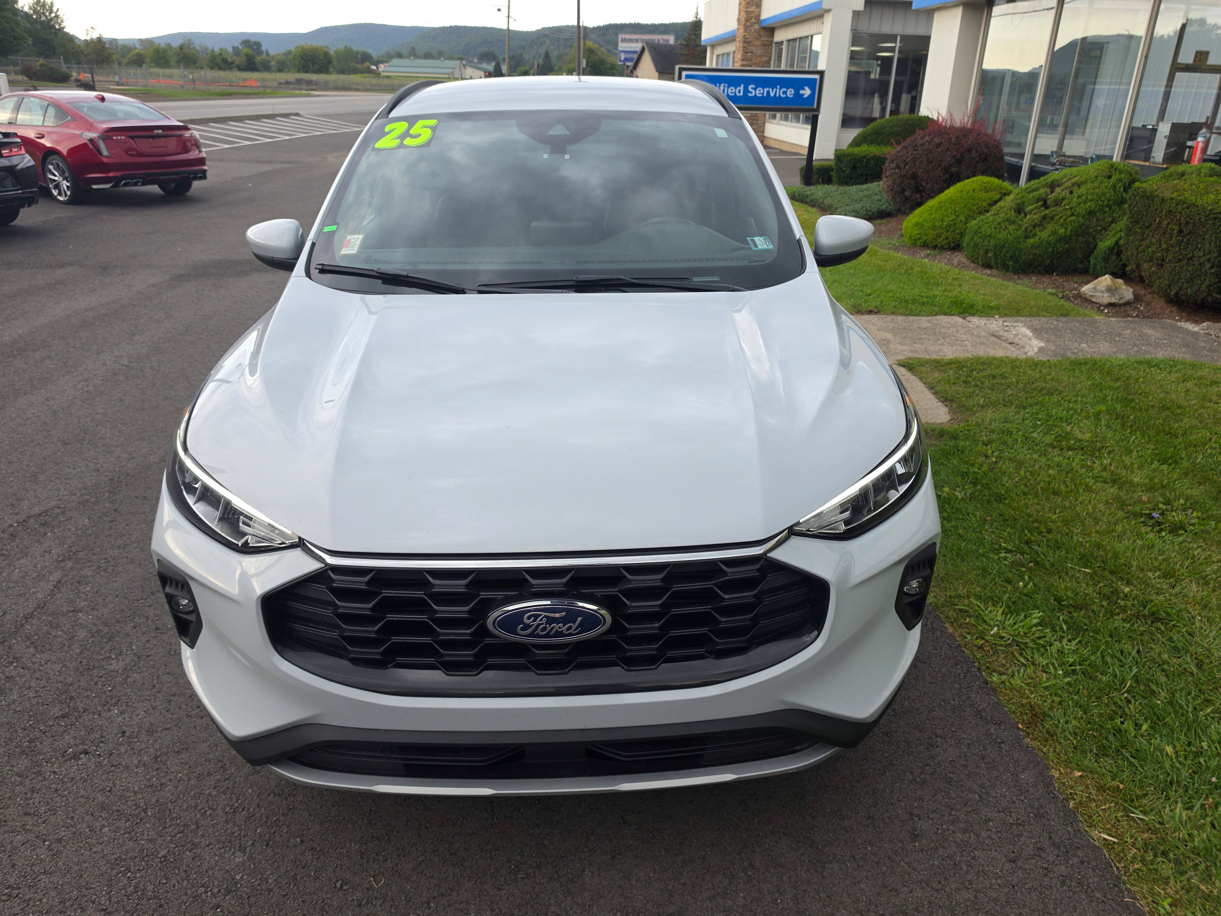 2025 Ford Escape ST-Line Select