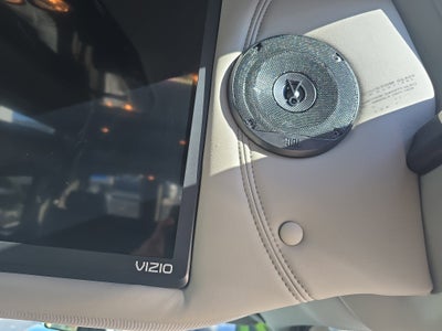 2021 Chevrolet Express Passenger 2500 1LS