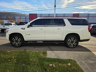 2023 GMC Yukon XL AT4