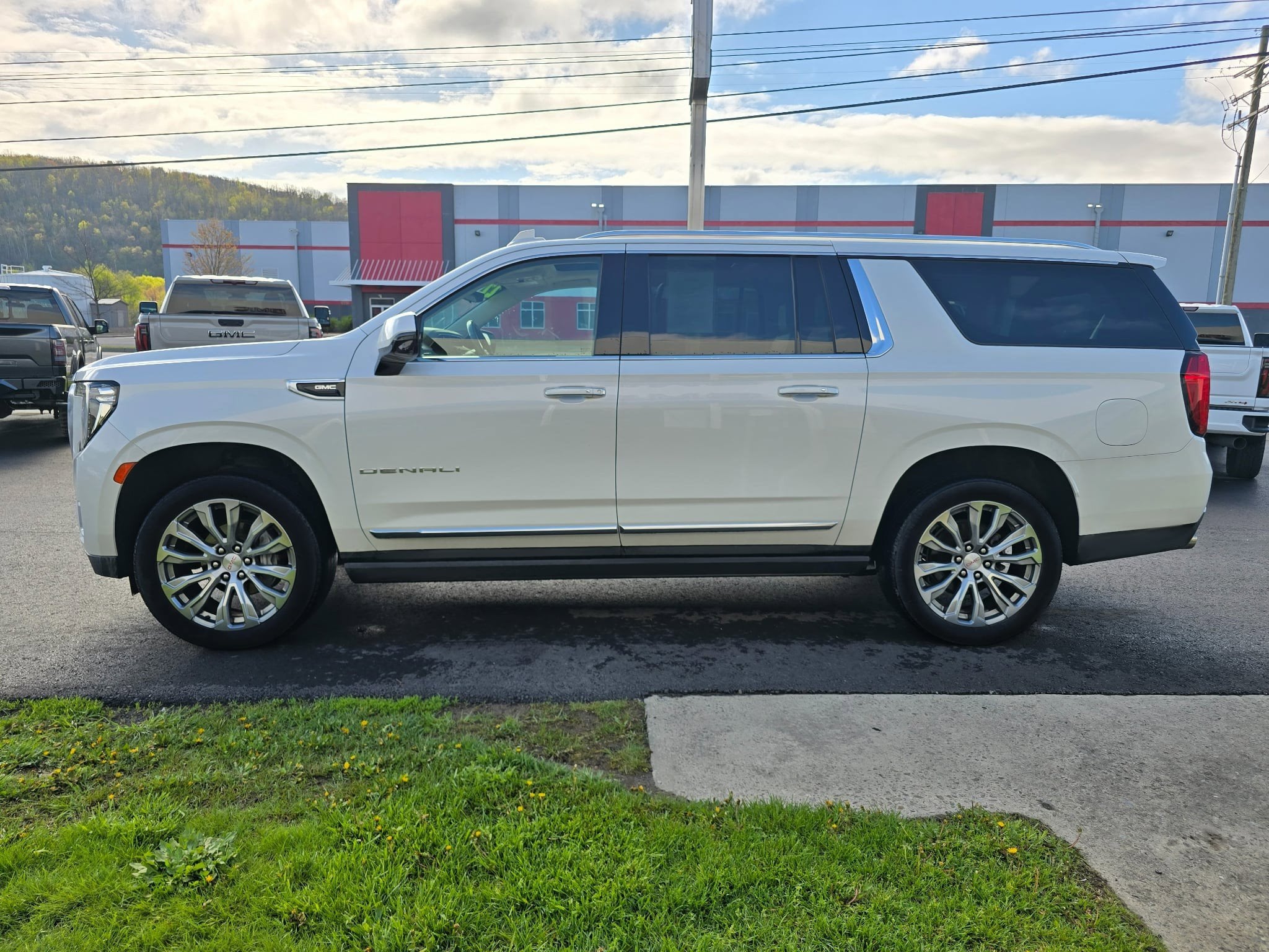 2022 GMC Yukon XL Denali