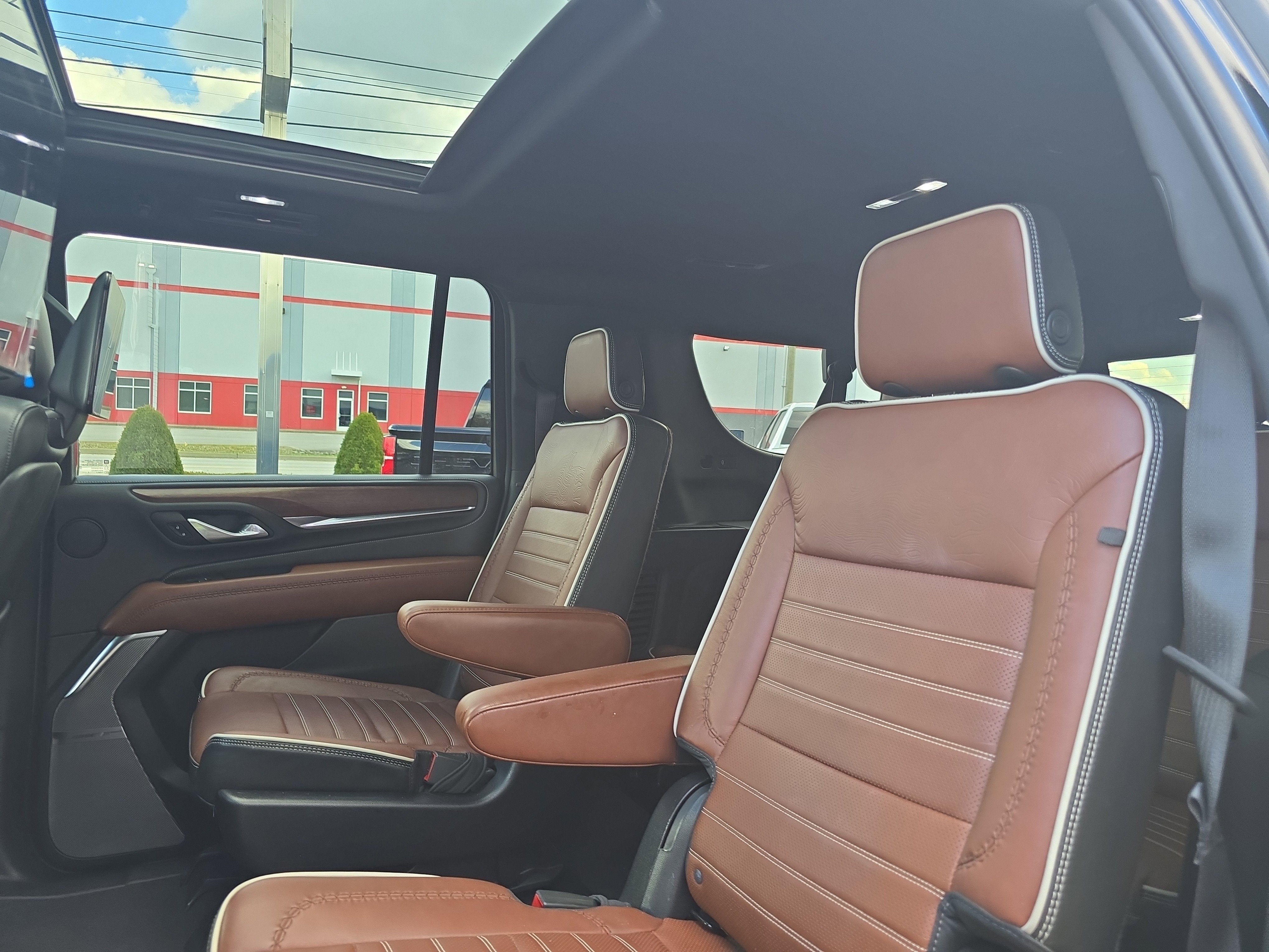 2023 GMC Yukon XL Denali Ultimate