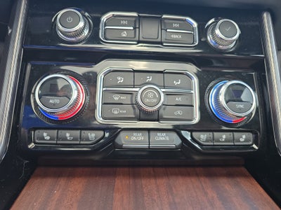 2023 GMC Yukon XL Denali Ultimate