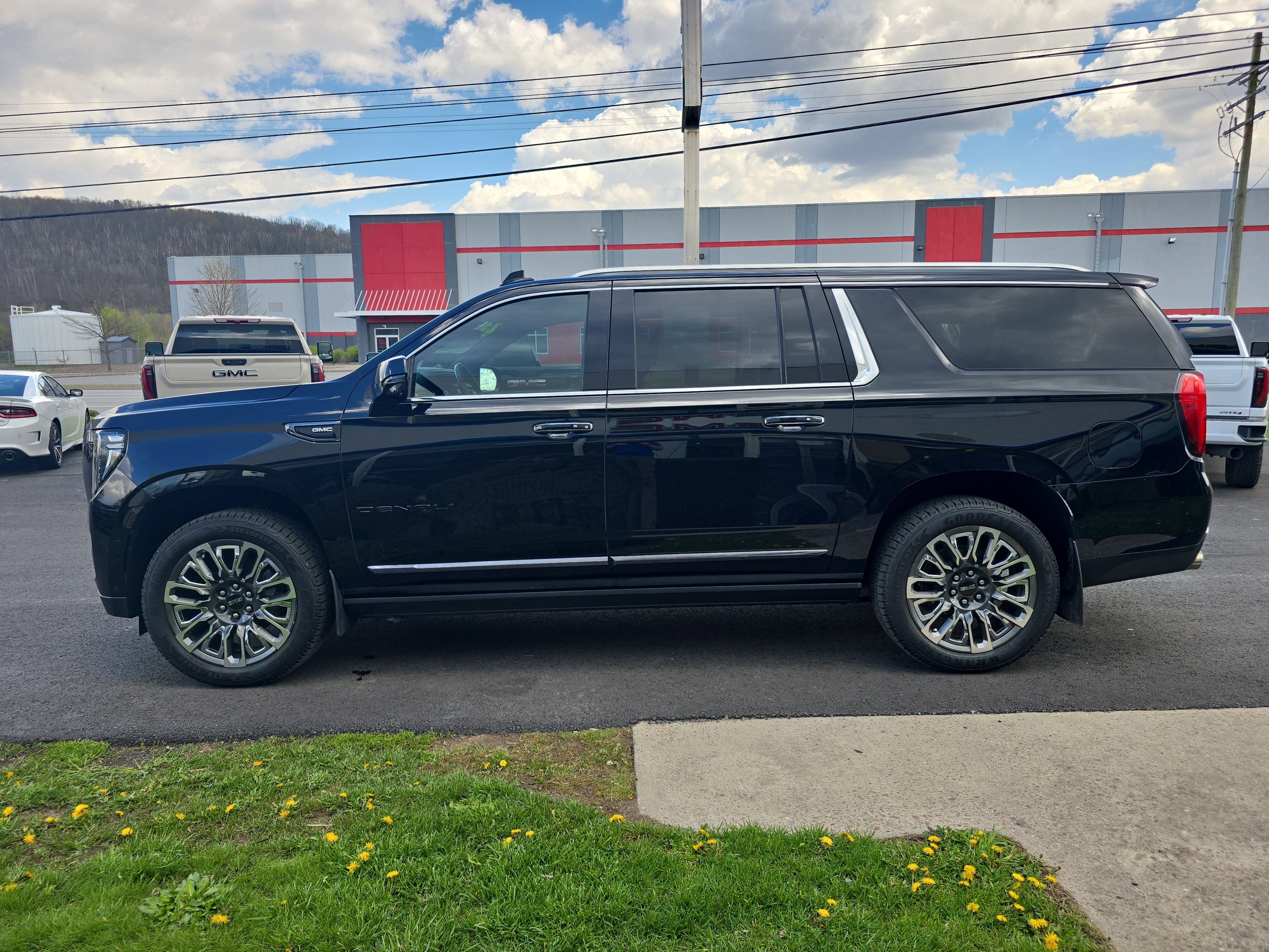 2023 GMC Yukon XL Denali Ultimate
