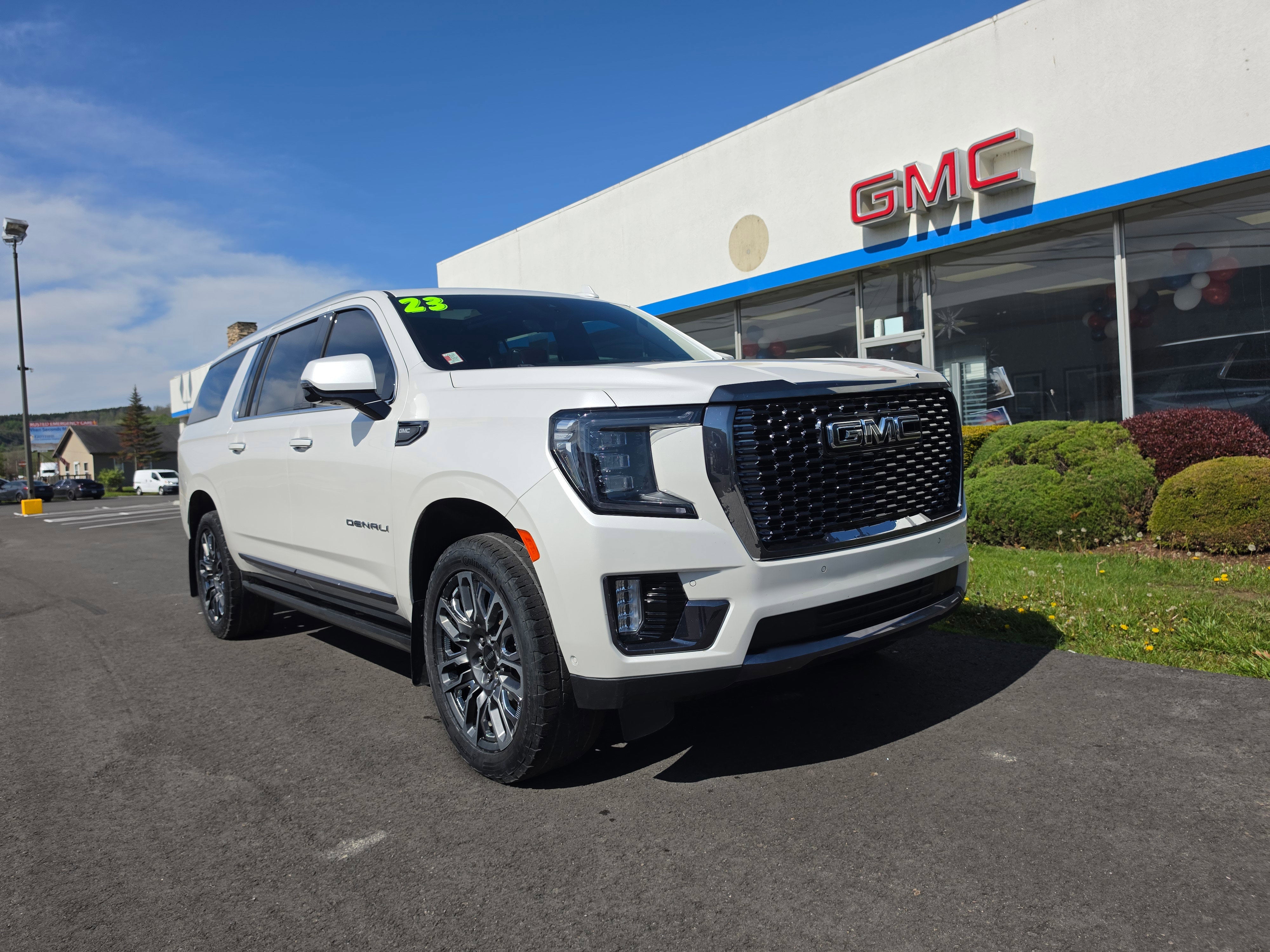 2023 GMC Yukon XL Denali Ultimate