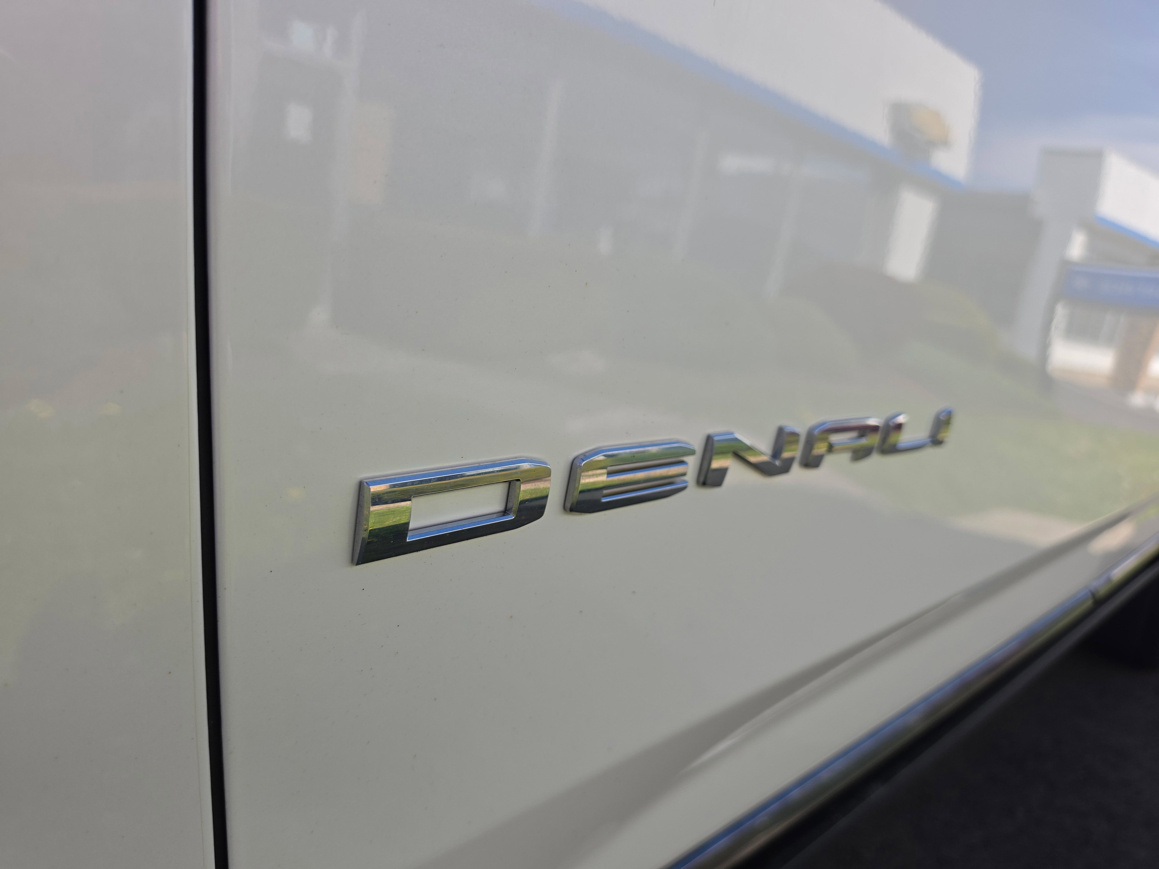 2023 GMC Yukon XL Denali Ultimate
