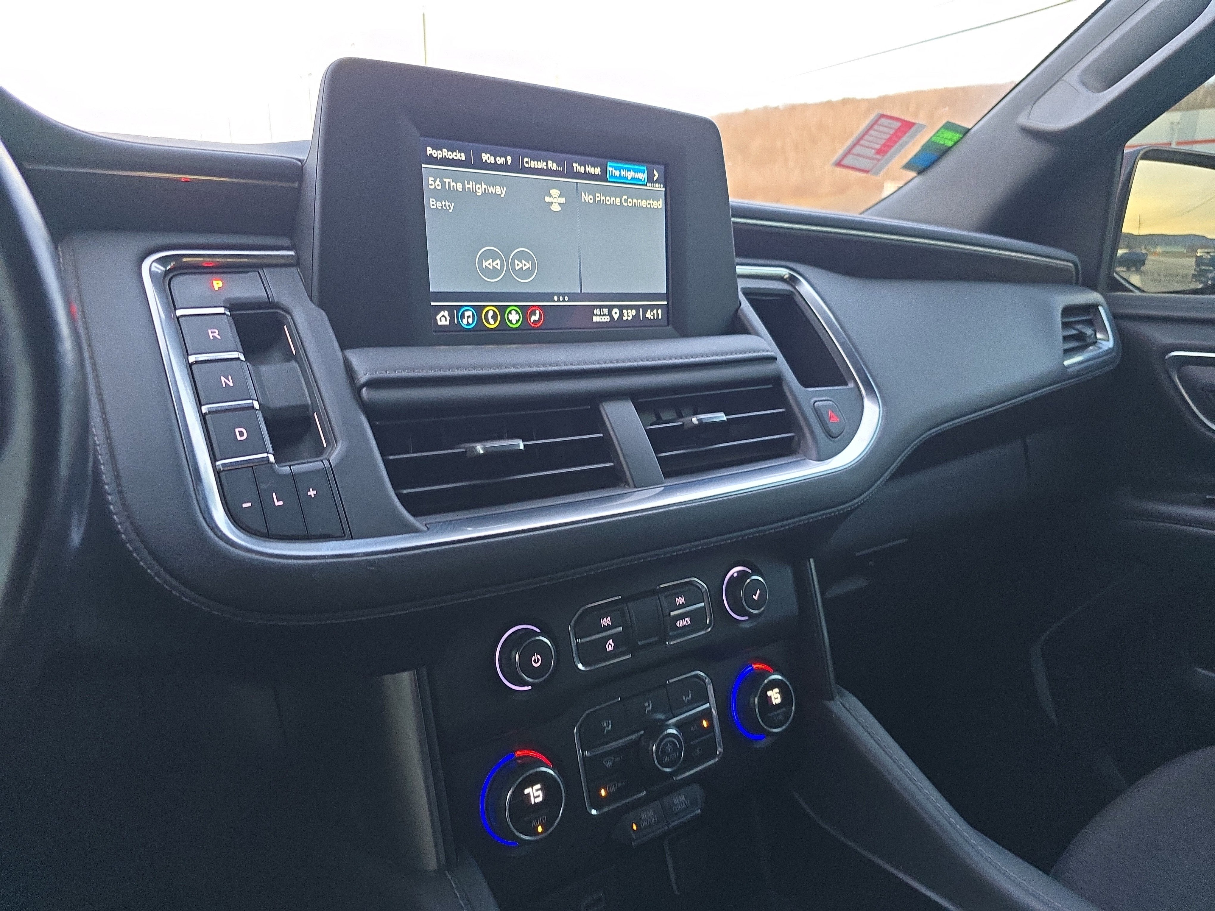 2022 Chevrolet Suburban LS