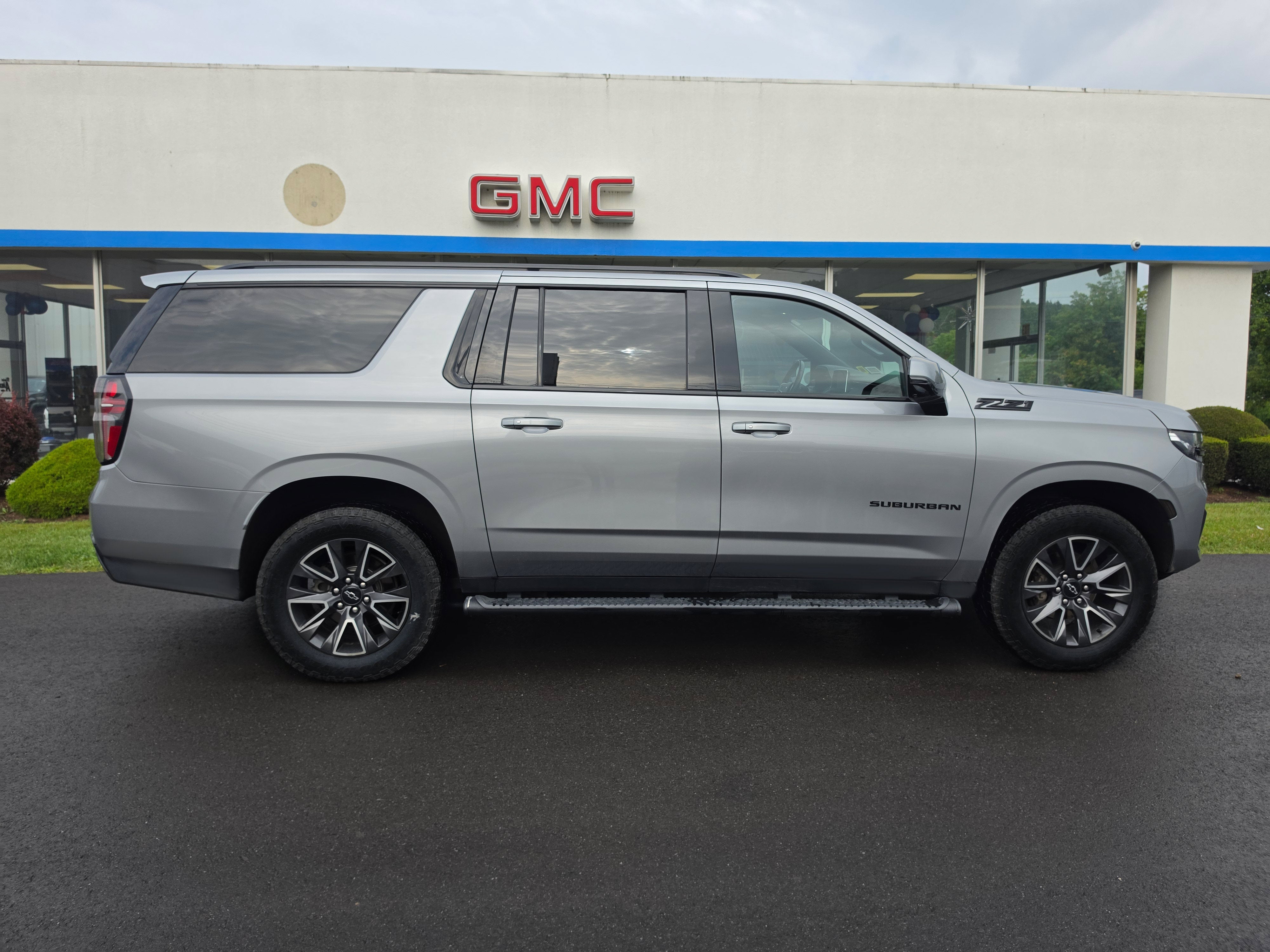 2023 Chevrolet Suburban Z71