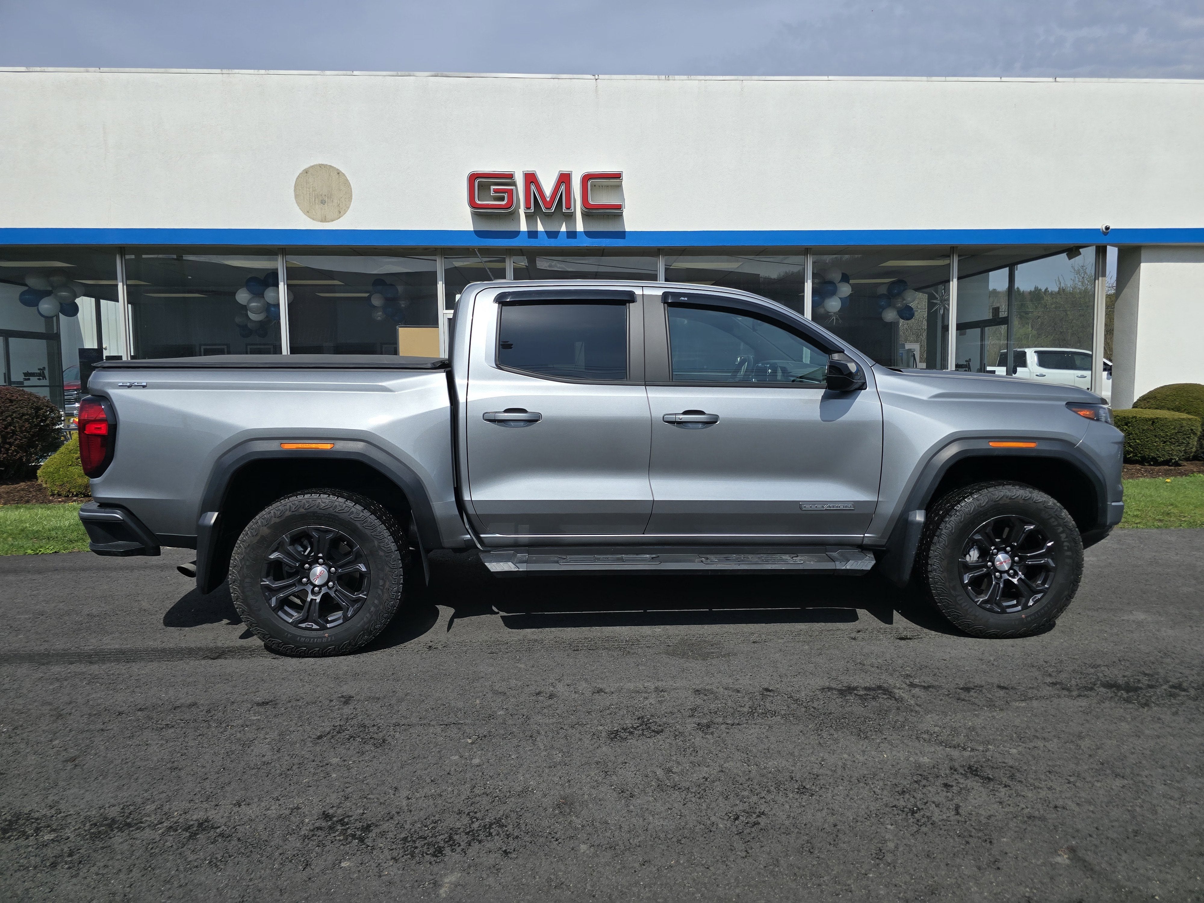 2024 GMC Canyon Elevation
