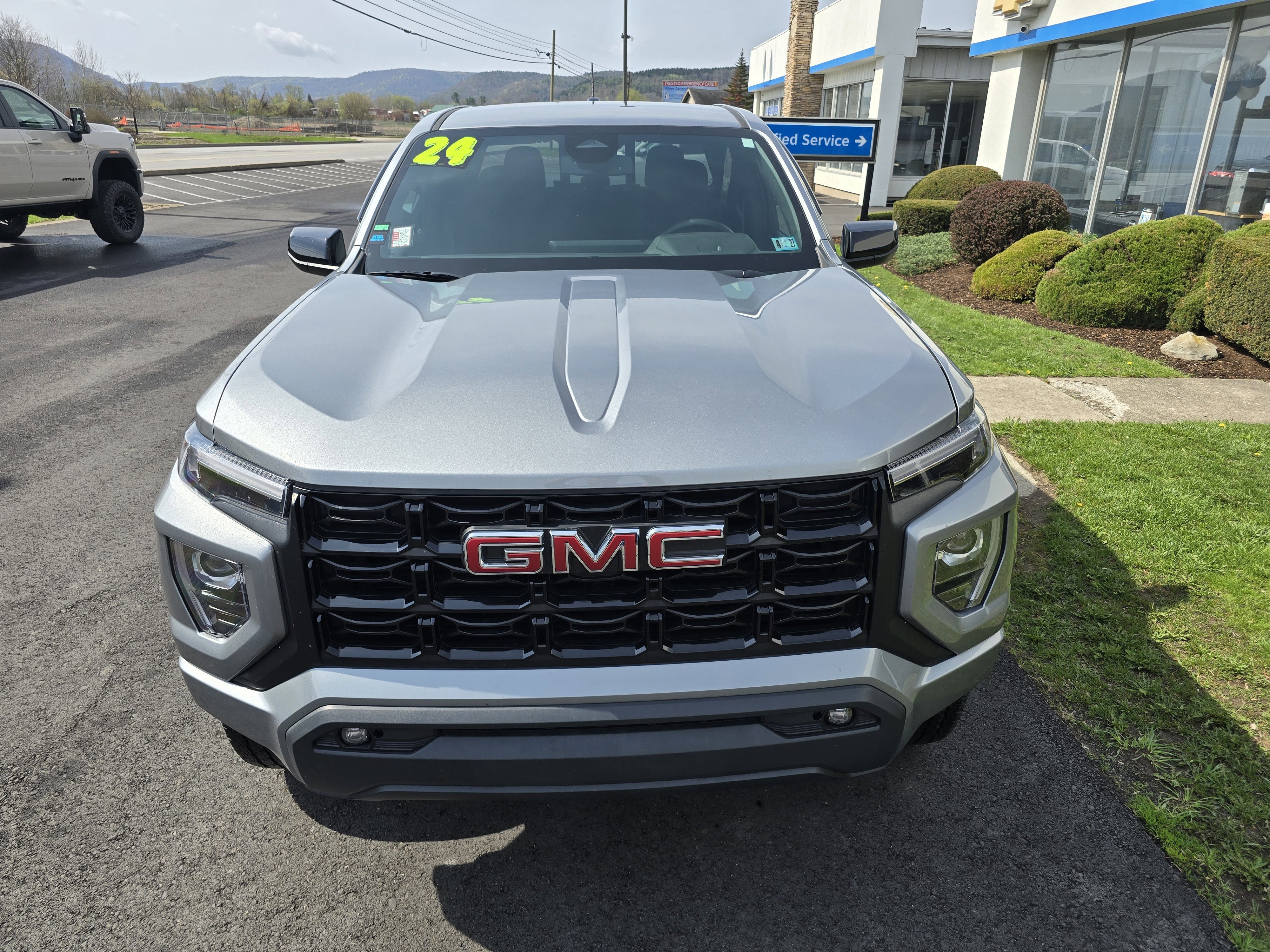2024 GMC Canyon Elevation