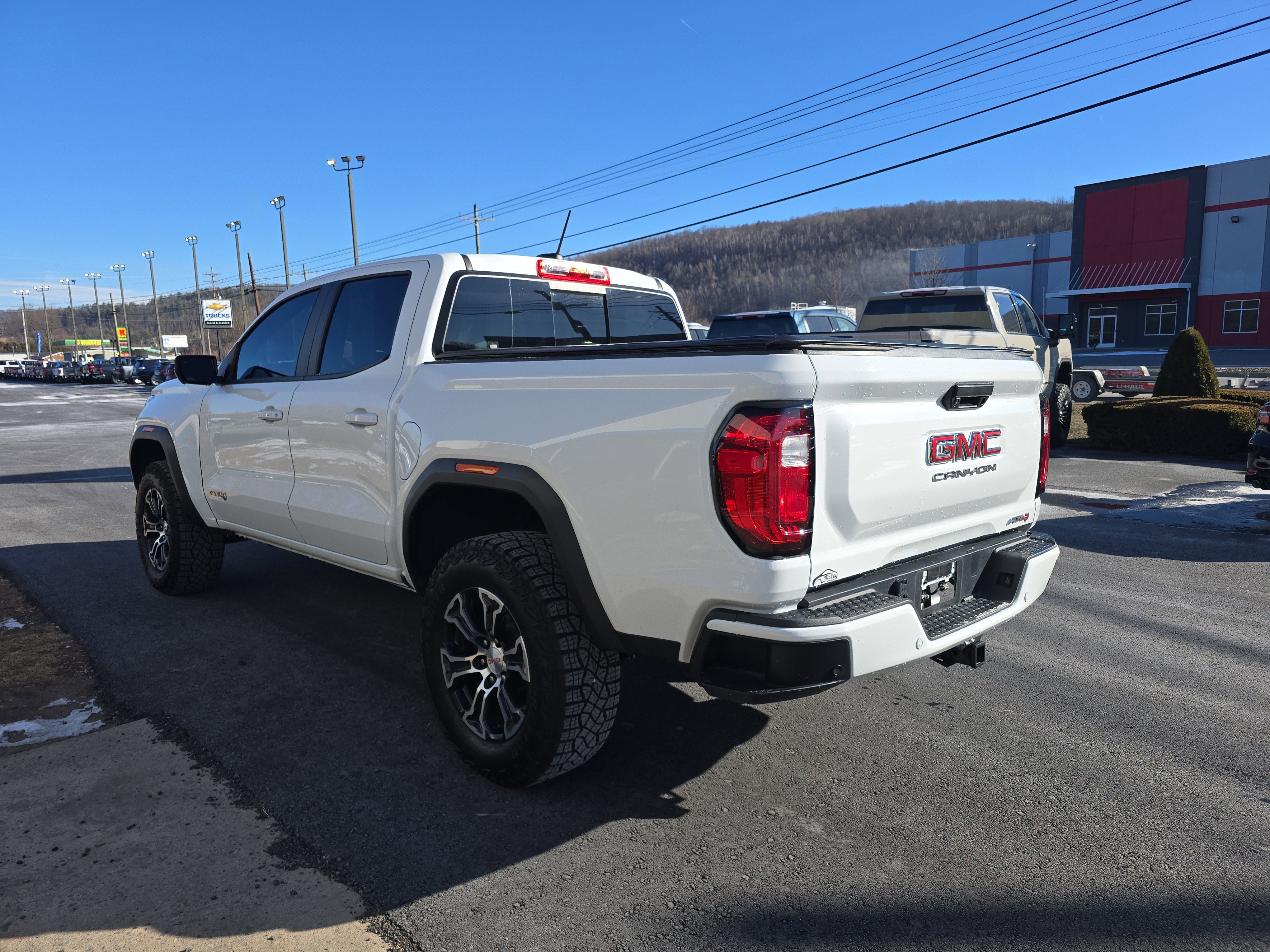 2024 GMC Canyon AT4