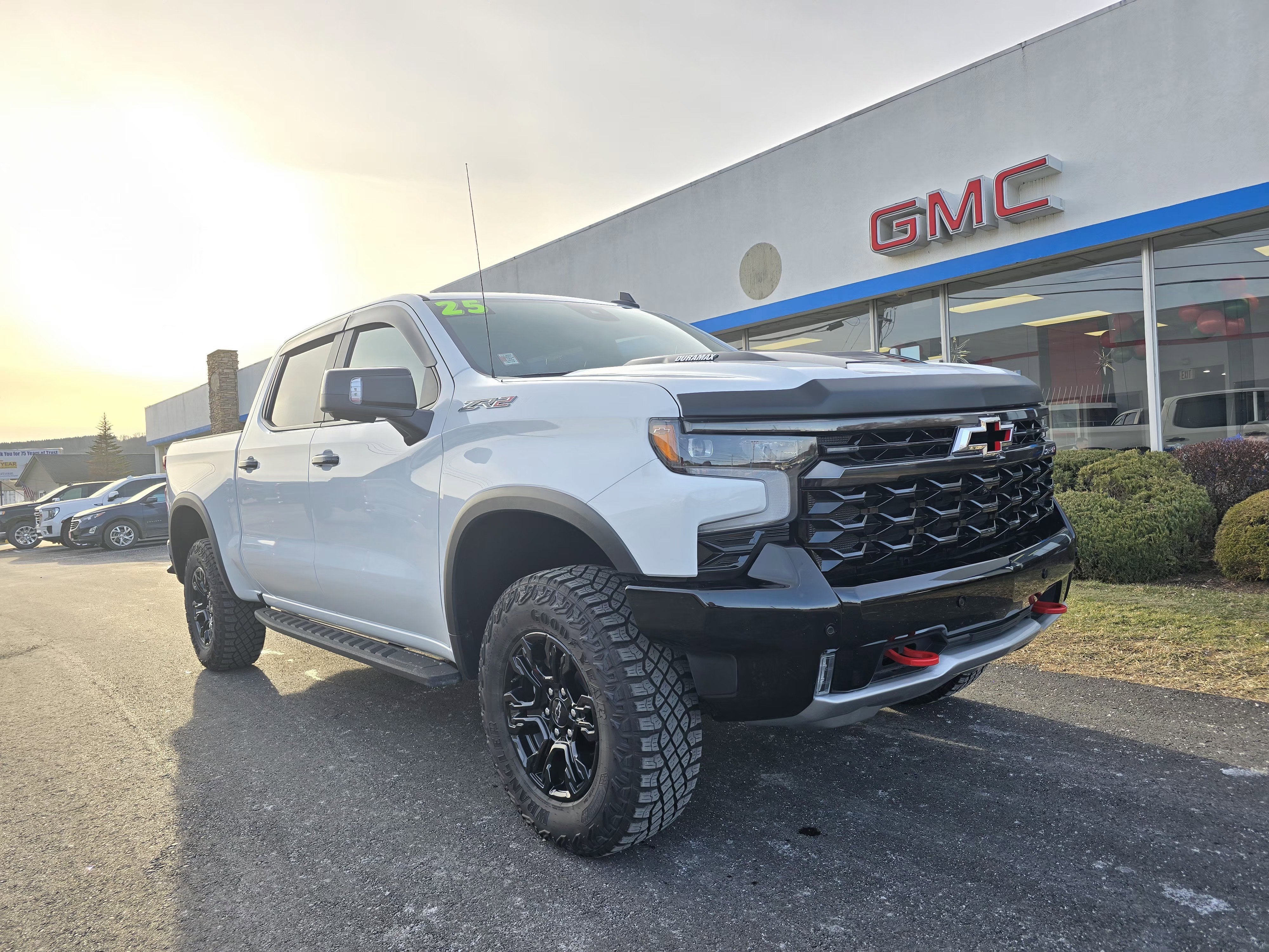 2025 Chevrolet Silverado 1500 ZR2