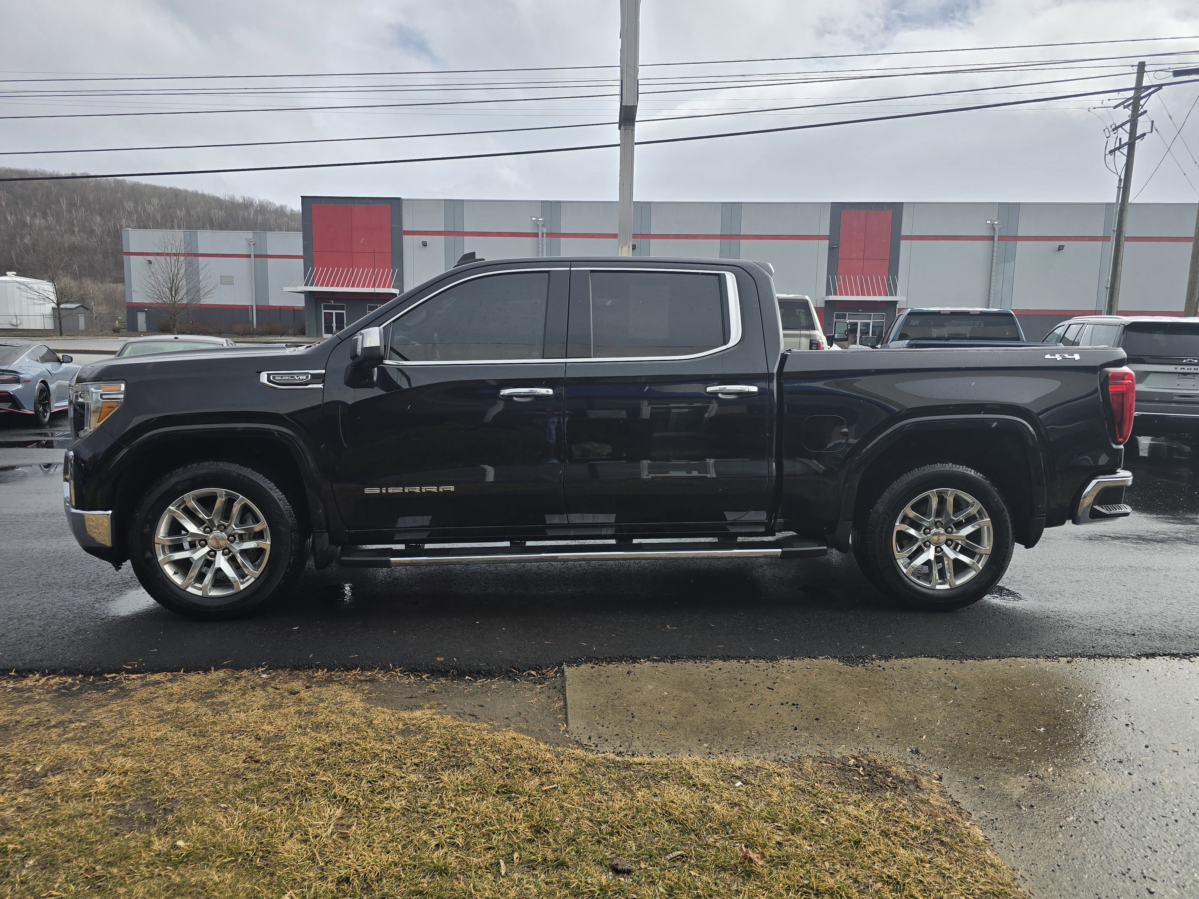 2020 GMC Sierra 1500 SLT