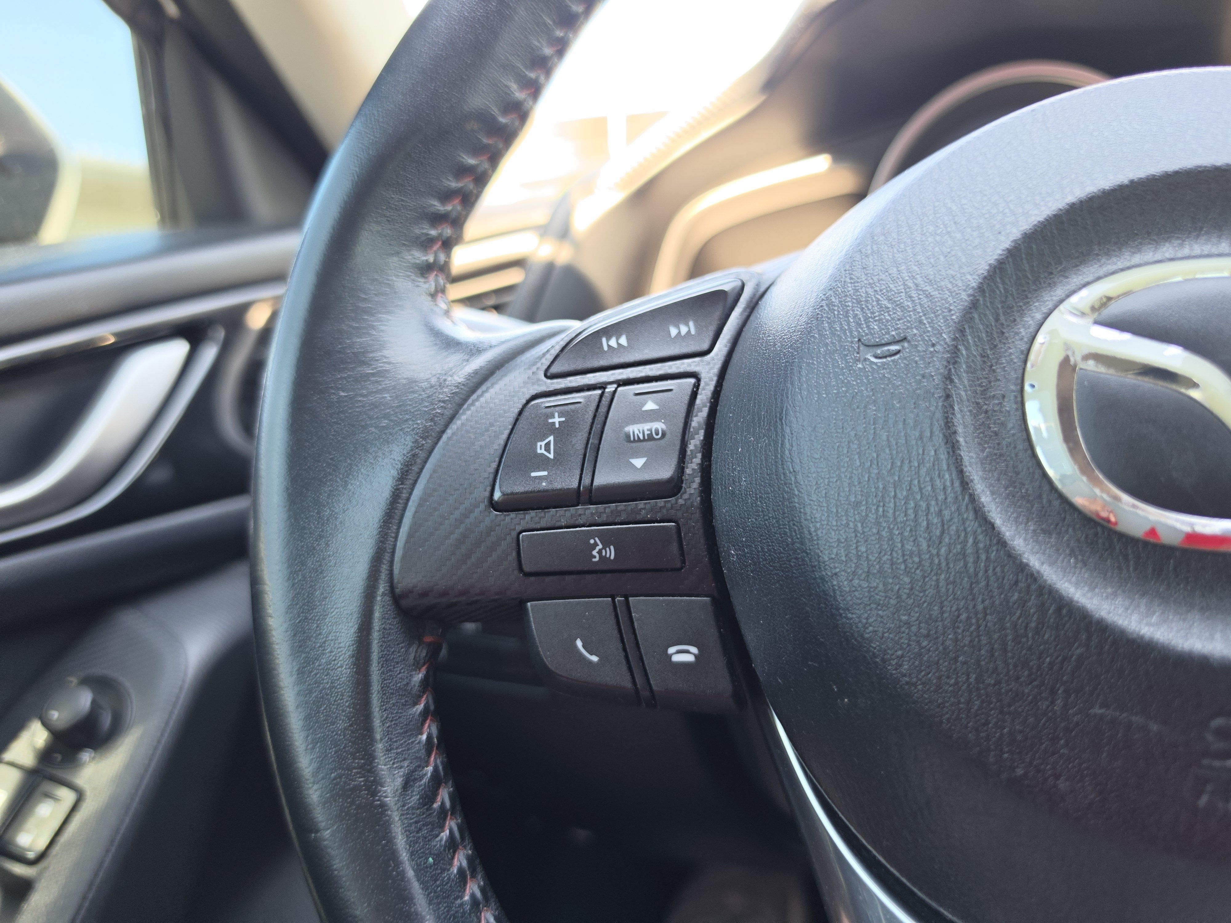 2015 Mazda Mazda3 i Touring