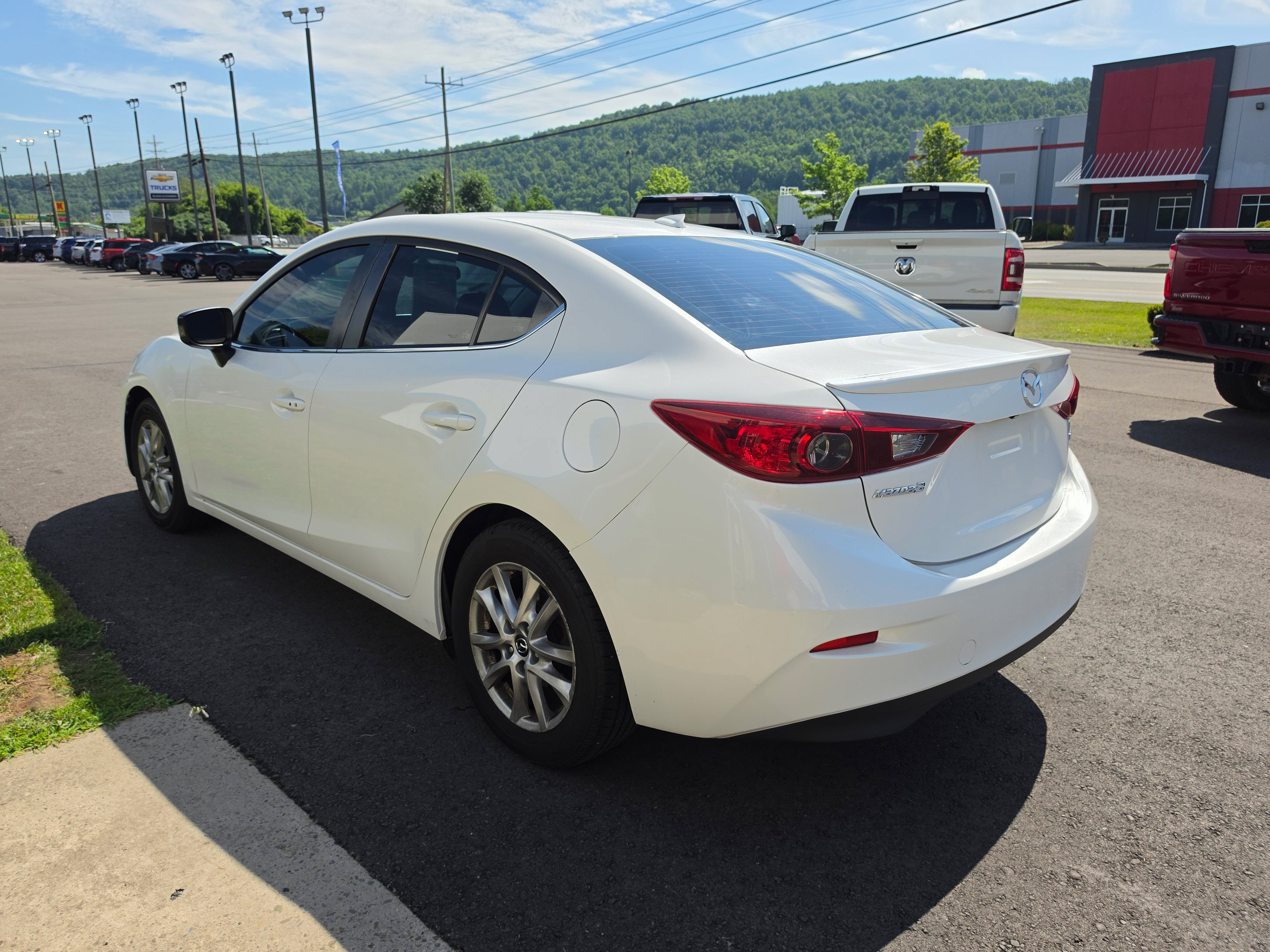 2015 Mazda Mazda3 i Touring