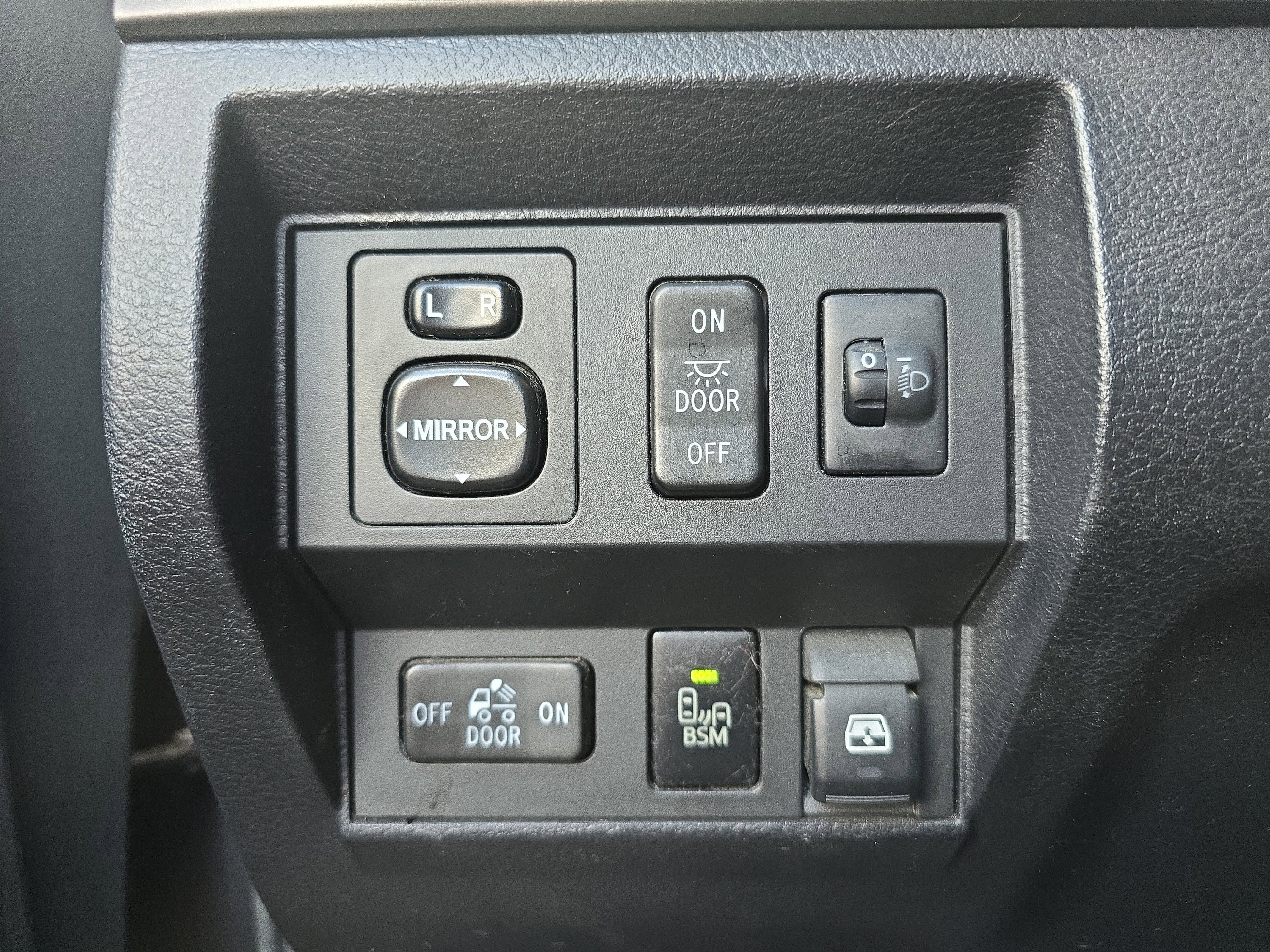 2017 Toyota Tundra 4WD SR5