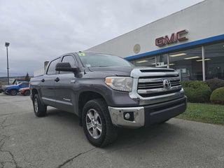 2017 Toyota Tundra 4WD SR5