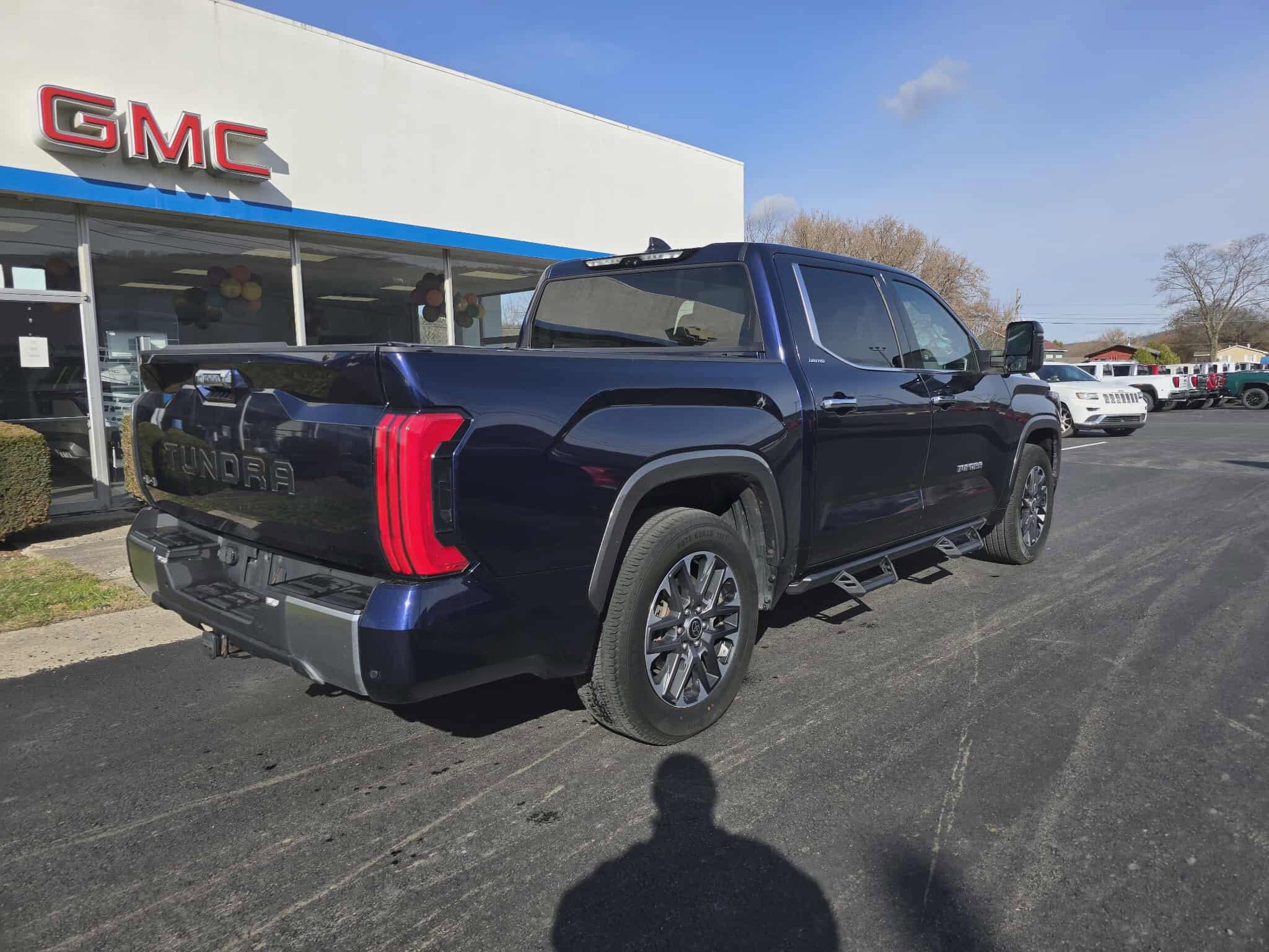 2022 Toyota Tundra 4WD Limited