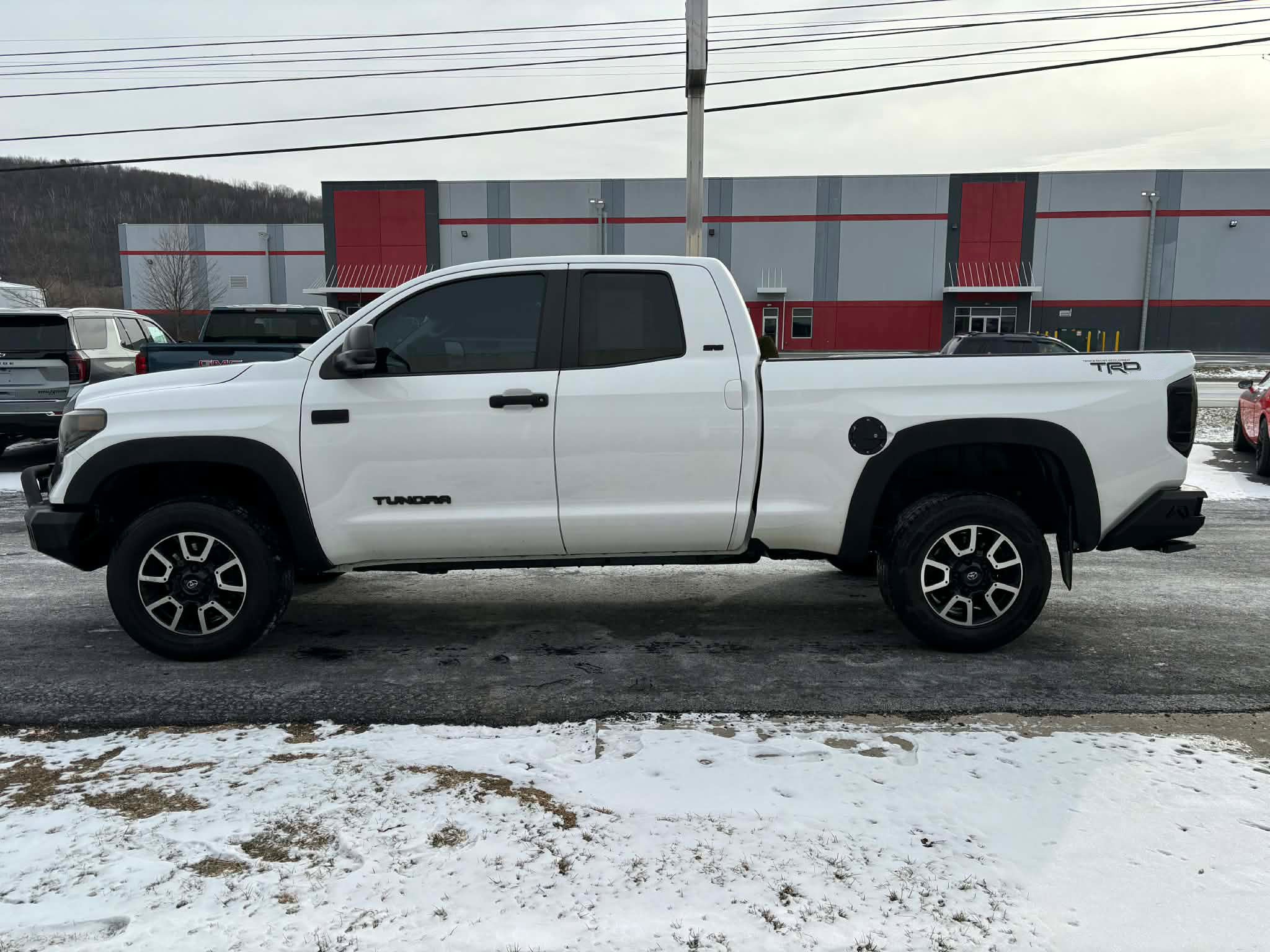 2014 Toyota Tundra 4WD Truck SR