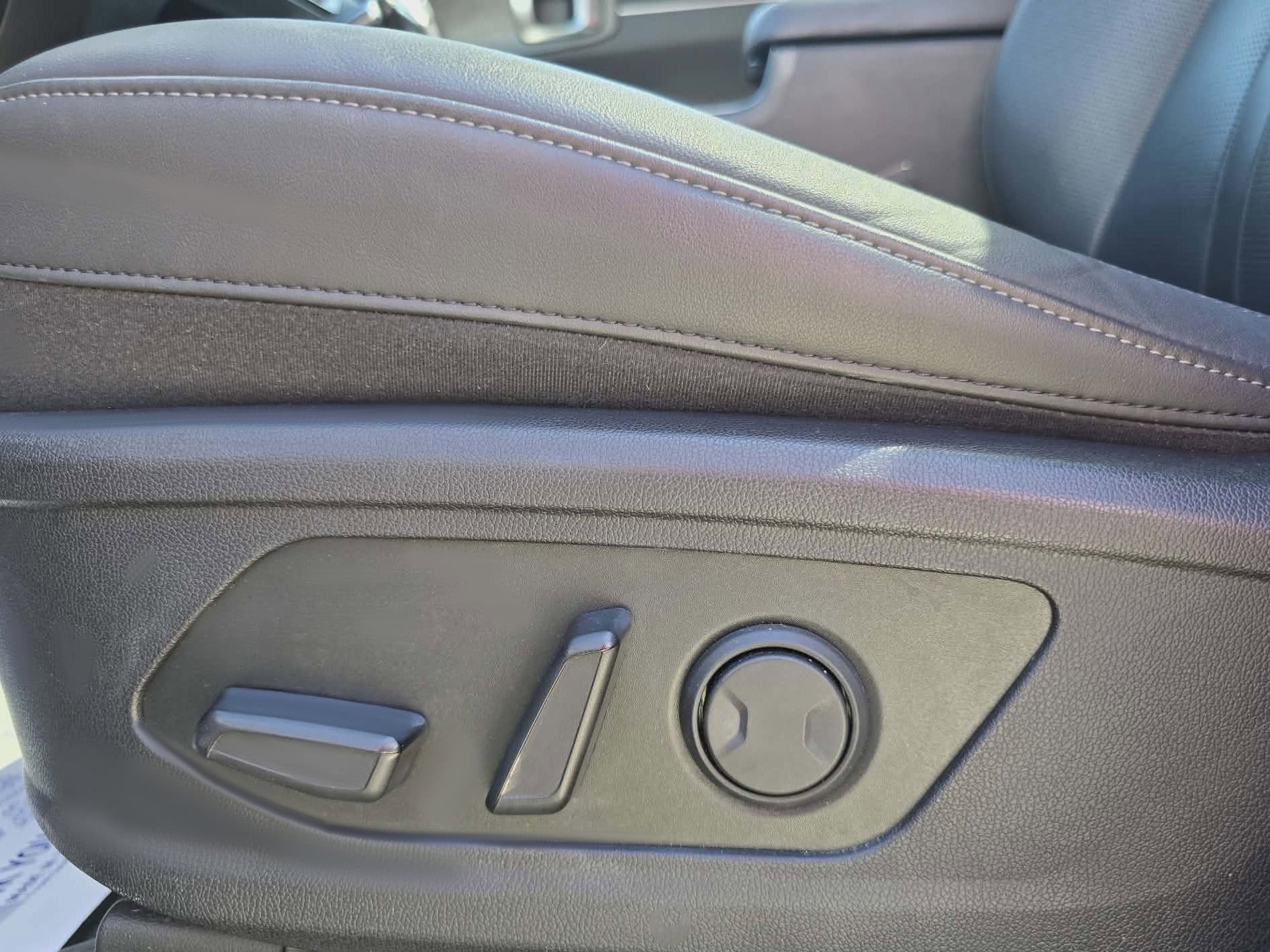 2024 Kia Sorento X-Line EX