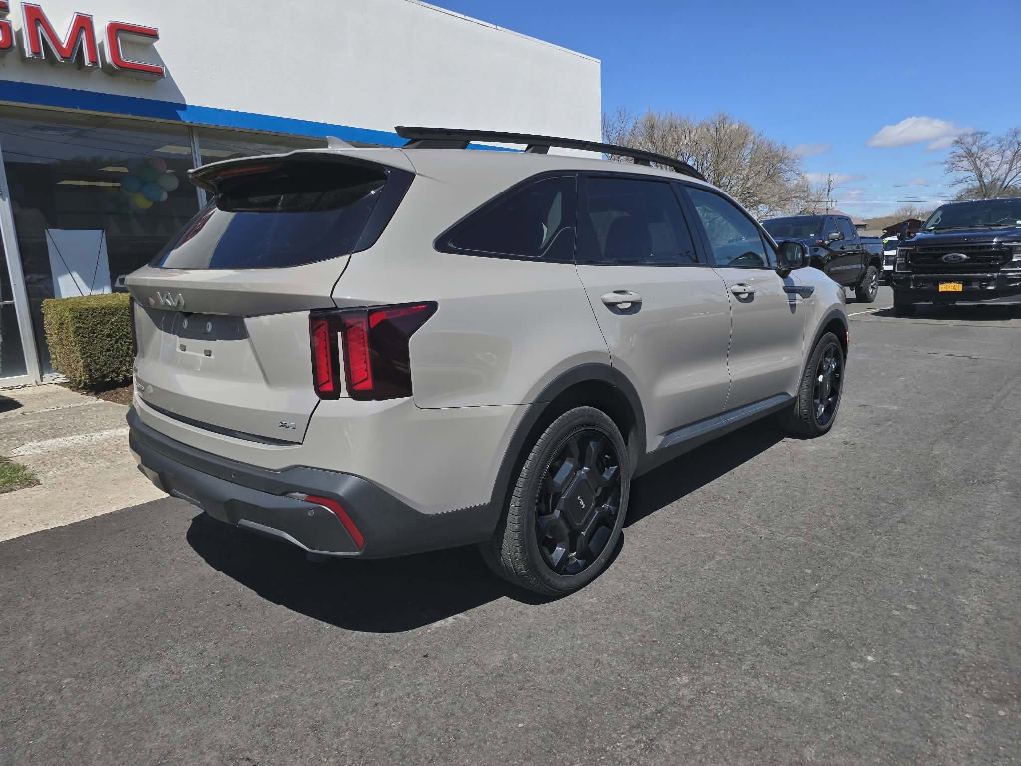 2024 Kia Sorento X-Line EX