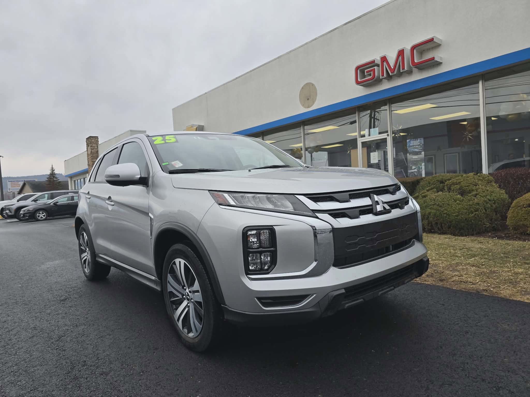 2025 Mitsubishi Outlander Sport S