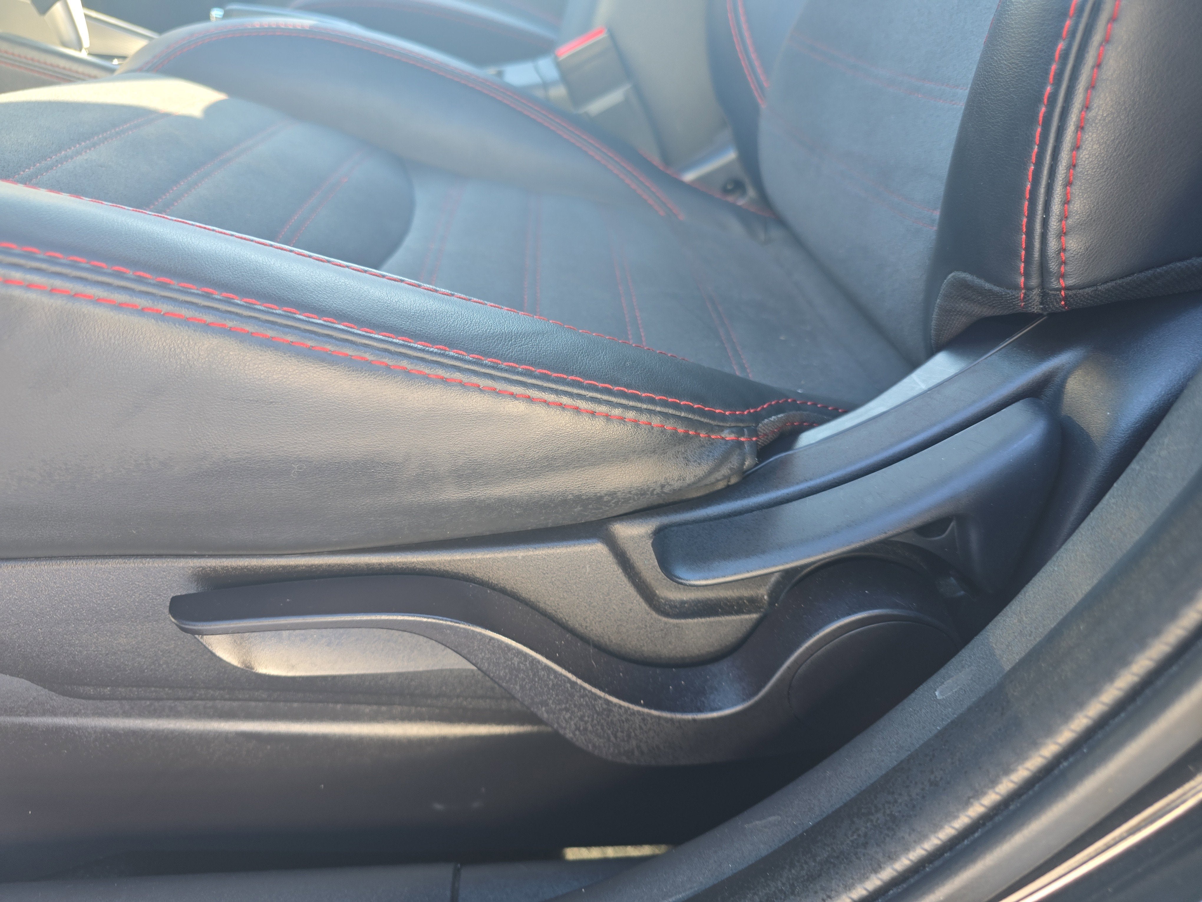 2025 Mitsubishi Outlander Sport S