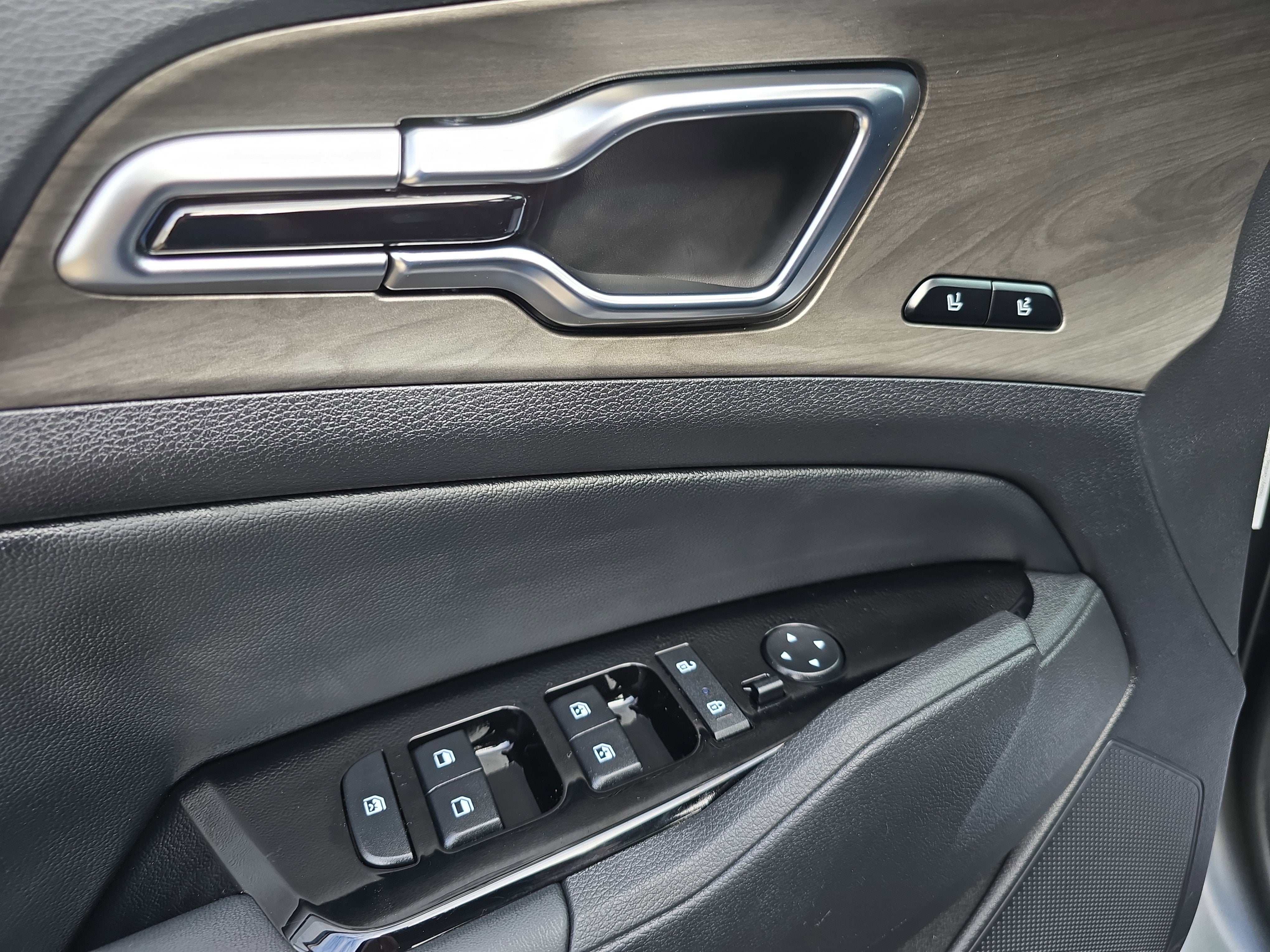 2025 Kia Sportage Plug-In Hybrid X-Line Prestige