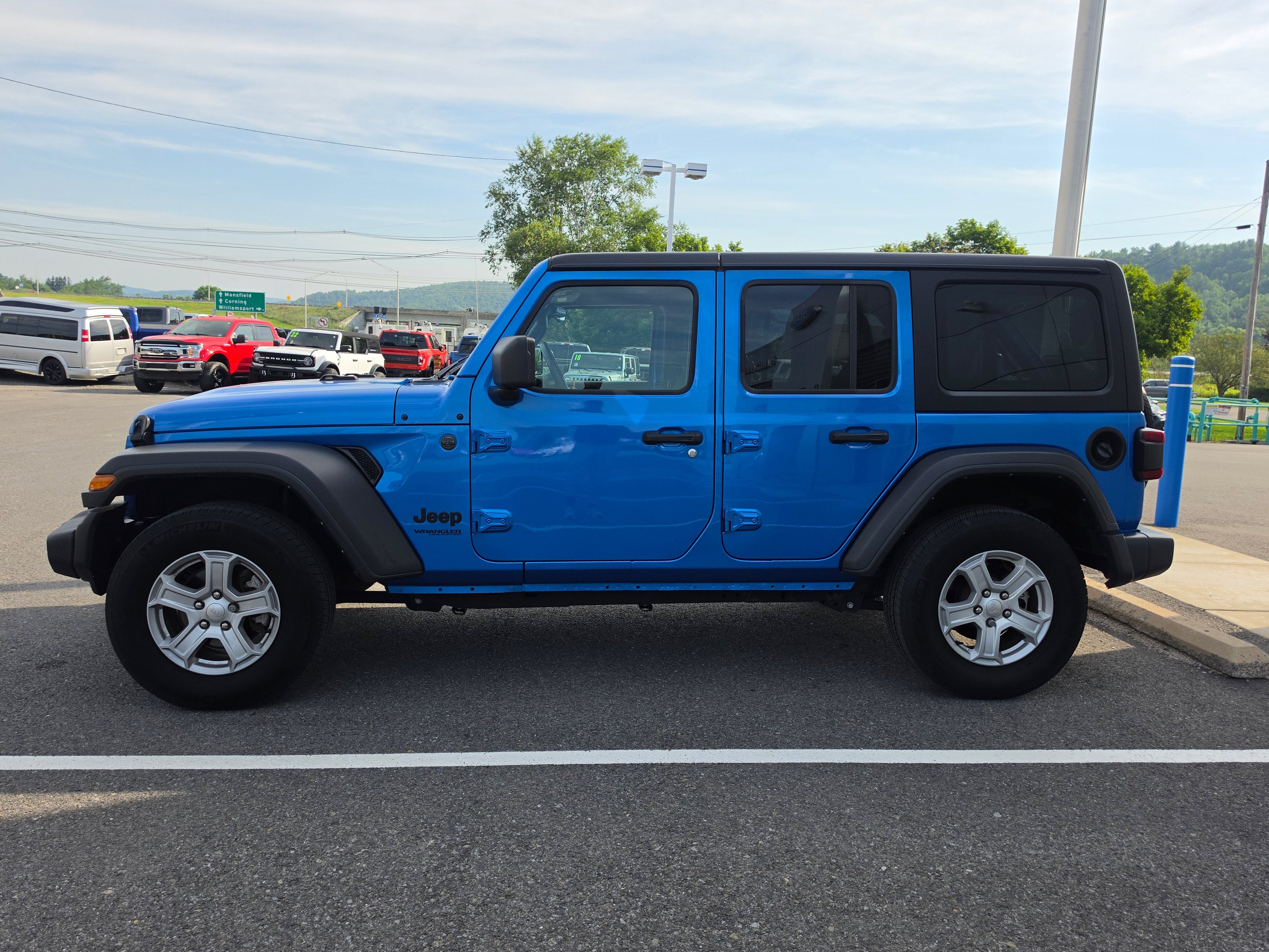 2022 Jeep Wrangler Unlimited Sport S