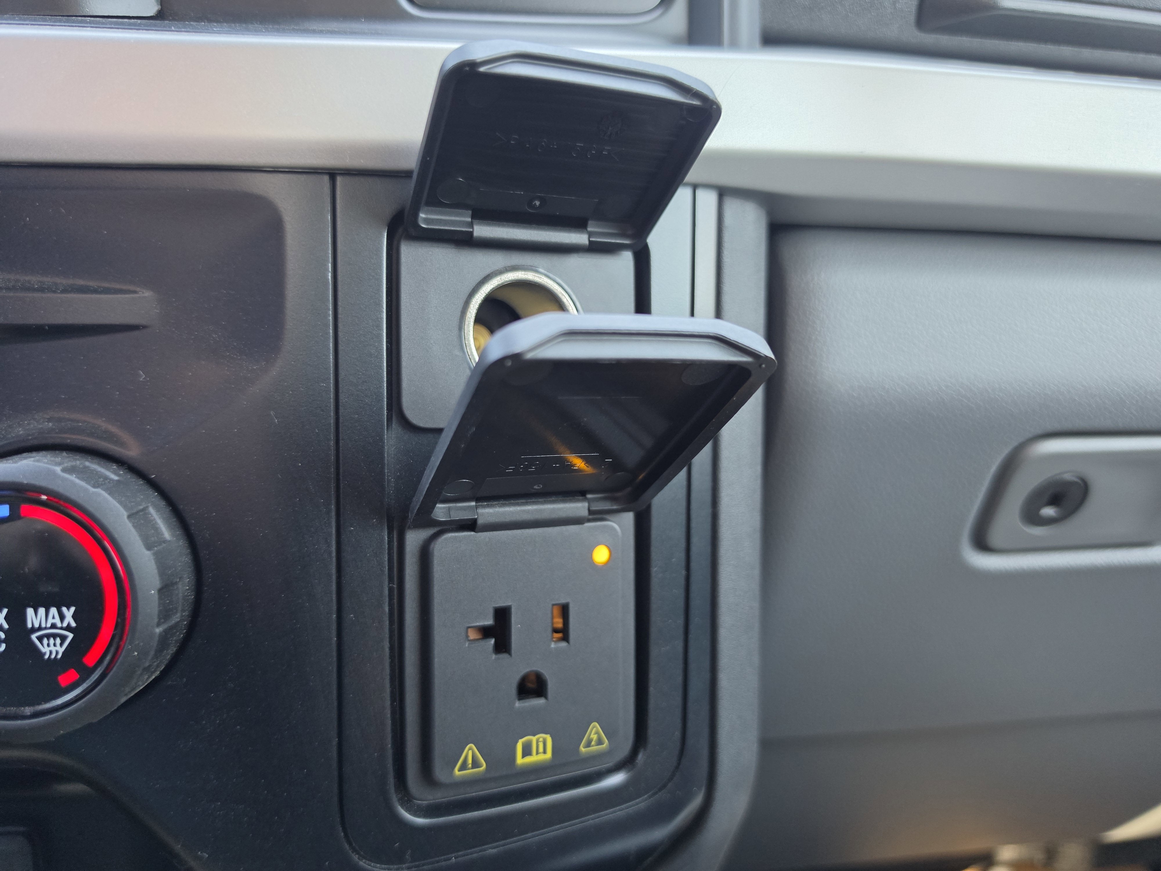 2023 Ford Super Duty F-550 DRW XLT