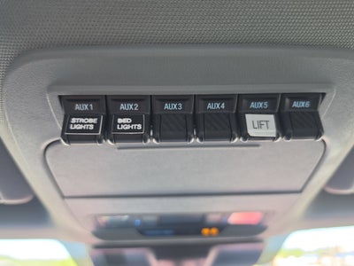 2023 Ford Super Duty F-550 DRW XLT
