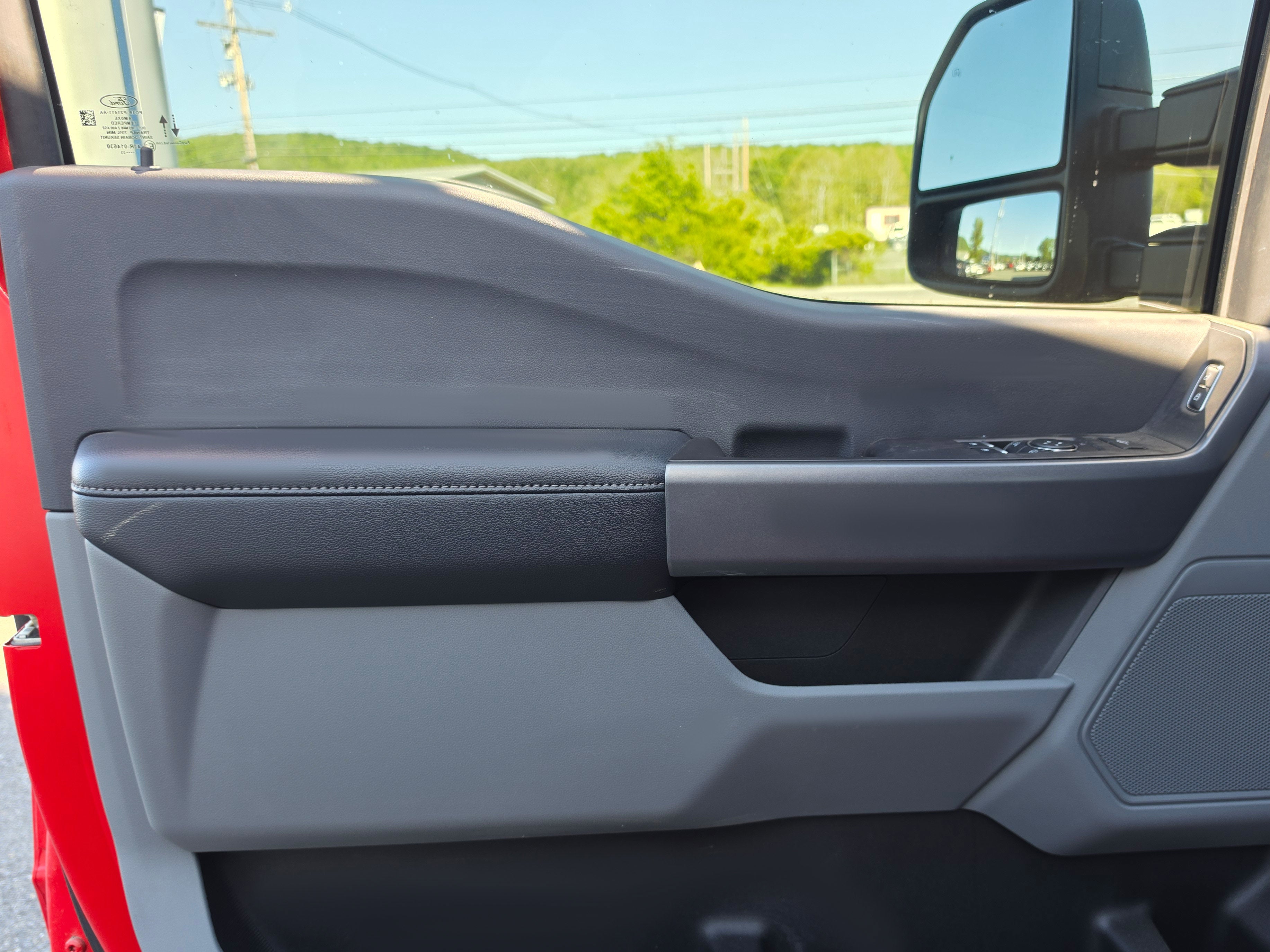 2023 Ford Super Duty F-550 DRW XLT