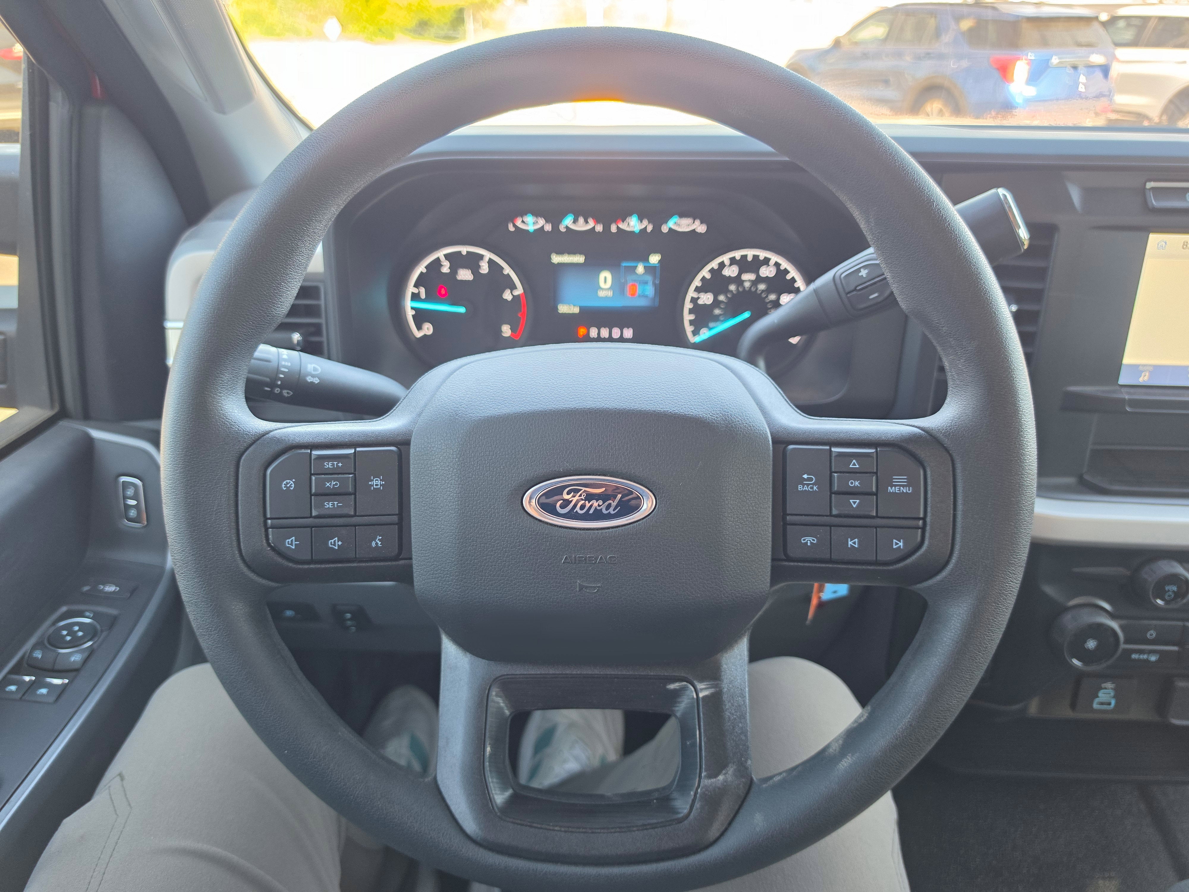 2023 Ford Super Duty F-550 DRW XLT