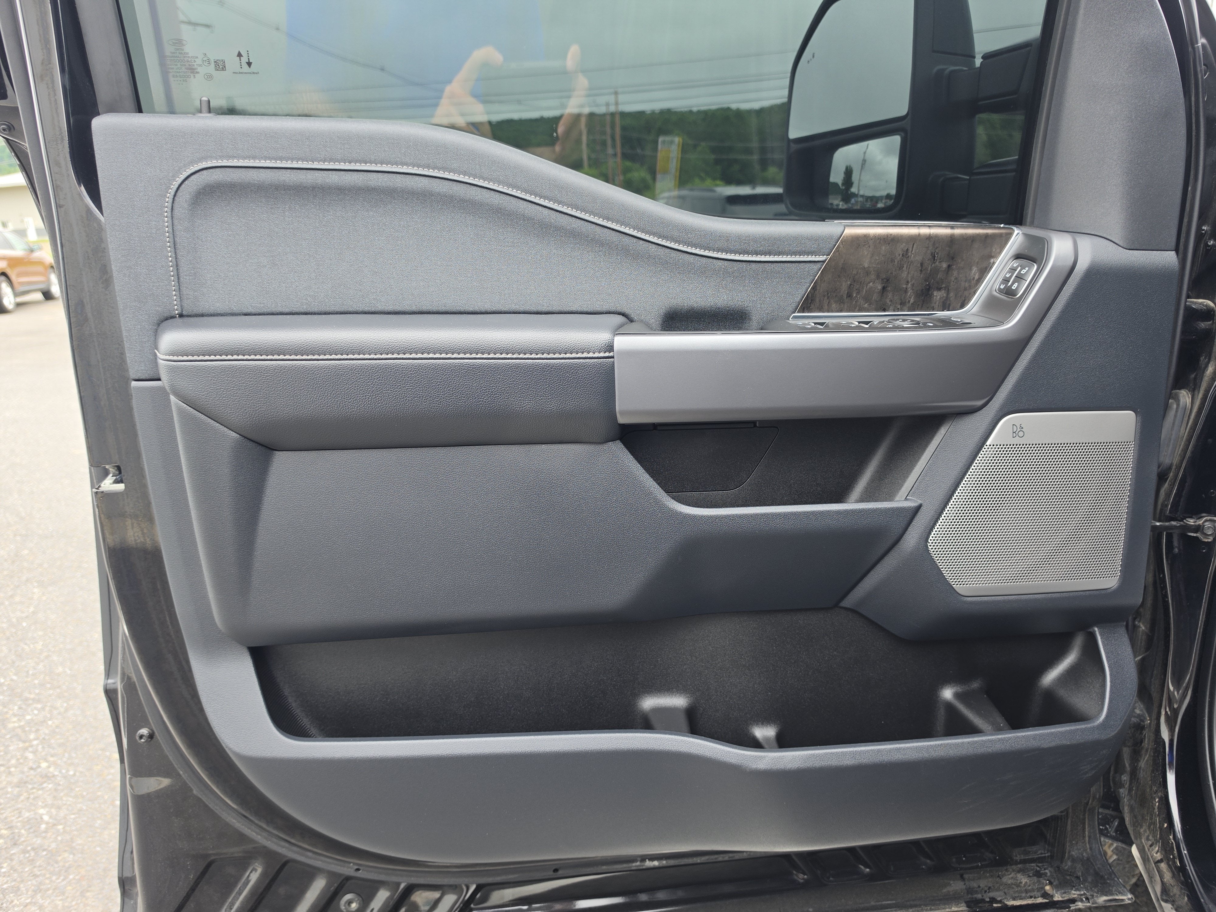 2024 Ford Super Duty F-250 SRW LARIAT