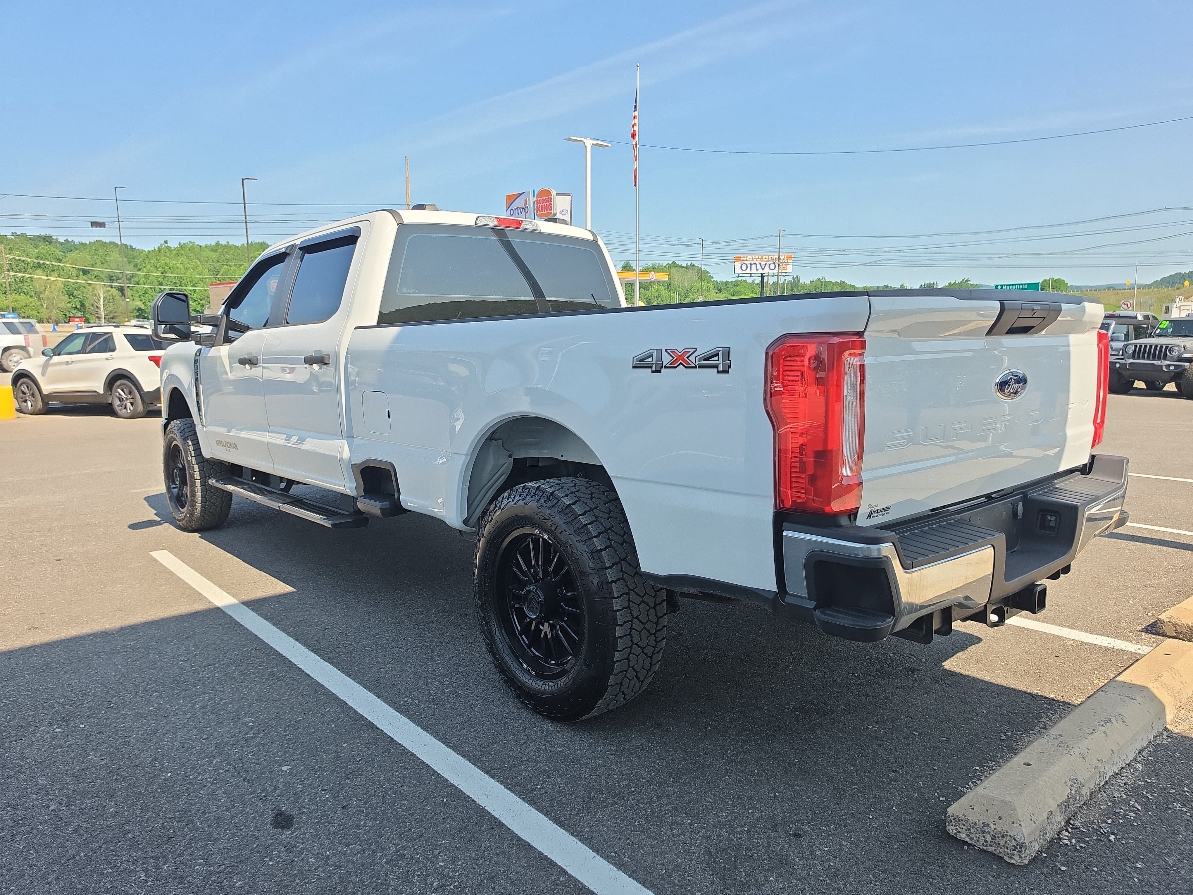 2023 Ford Super Duty F-350 SRW XL