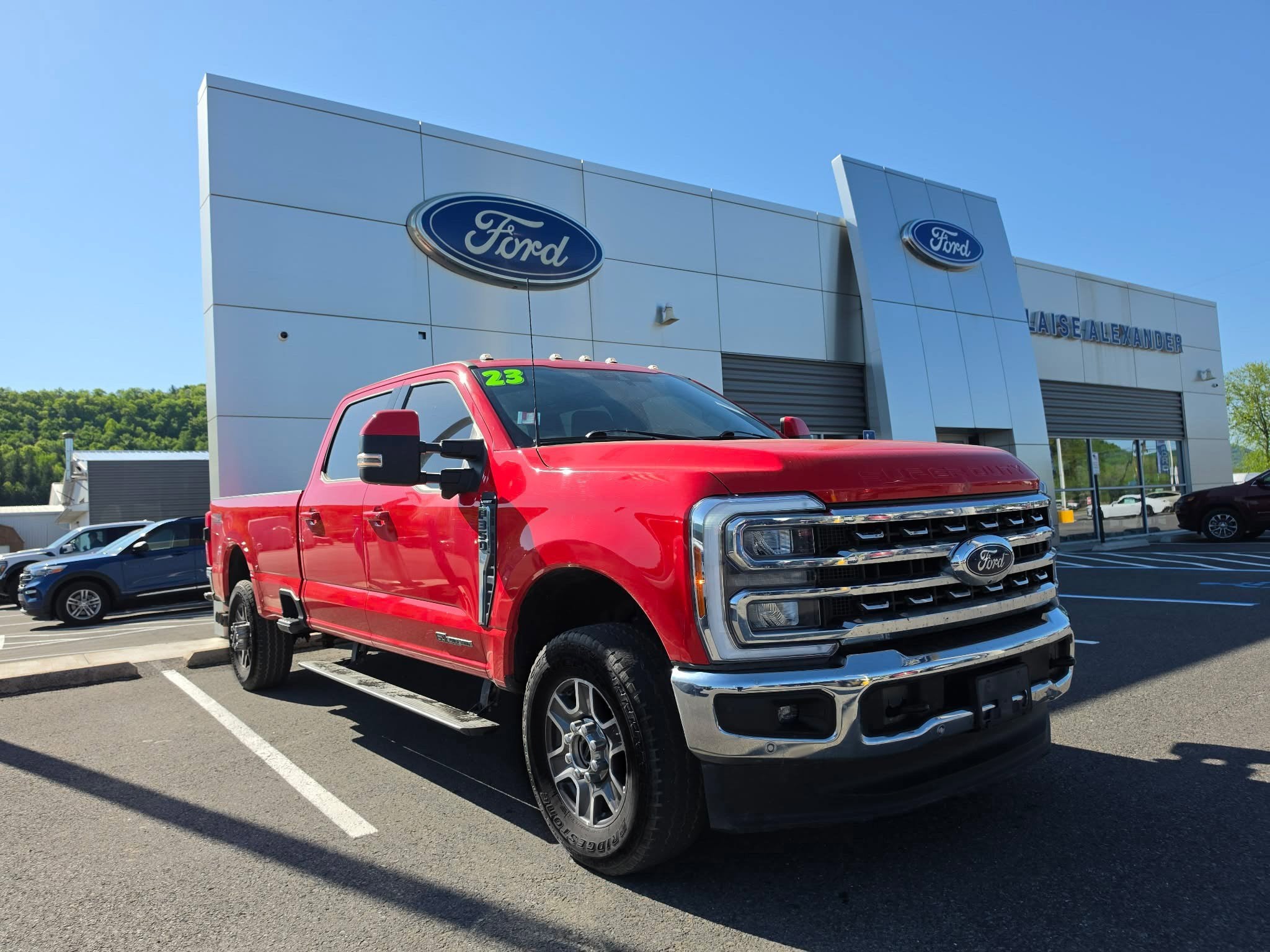 2023 Ford Super Duty F-350 SRW LARIAT