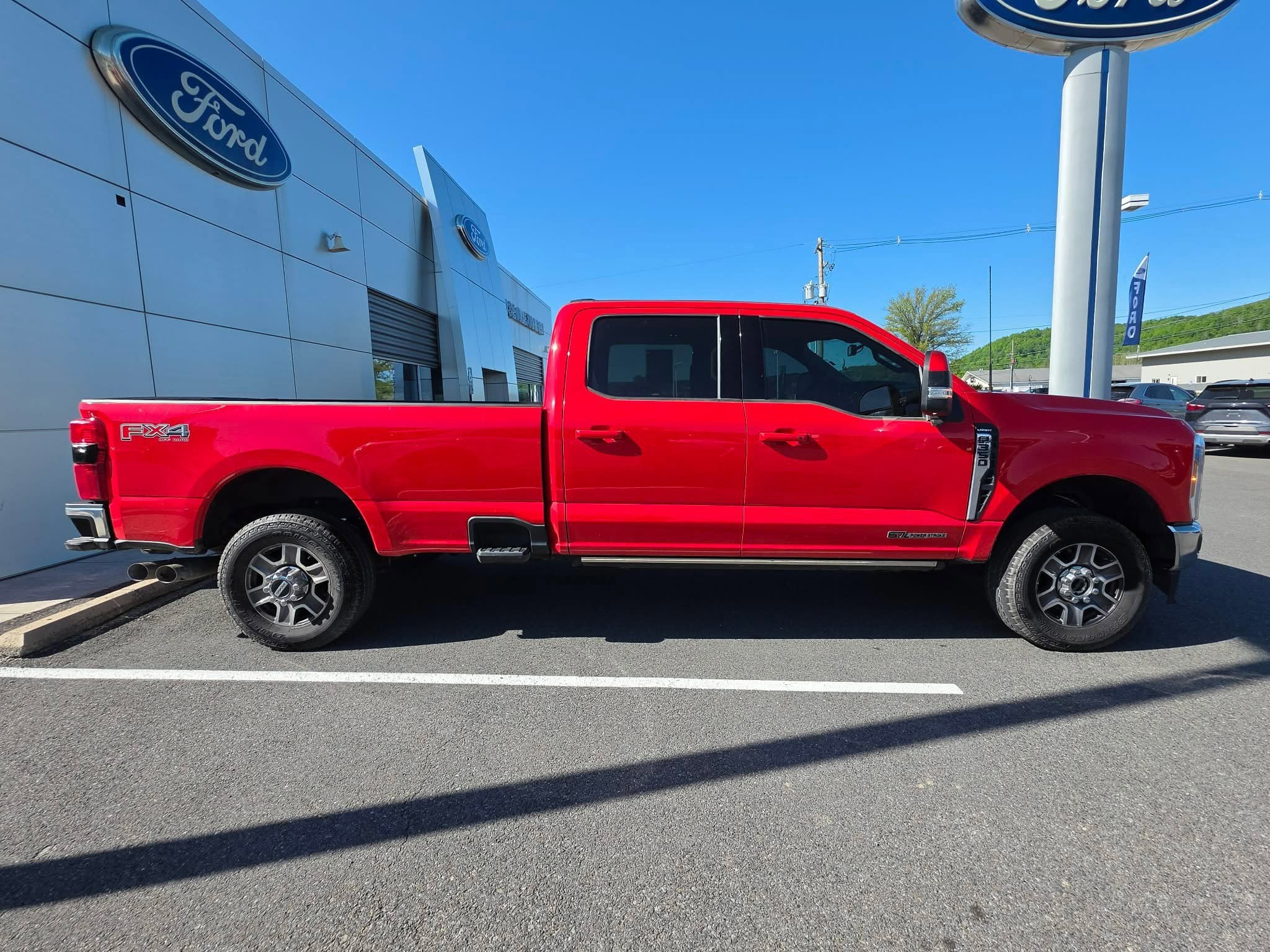 2023 Ford Super Duty F-350 SRW LARIAT