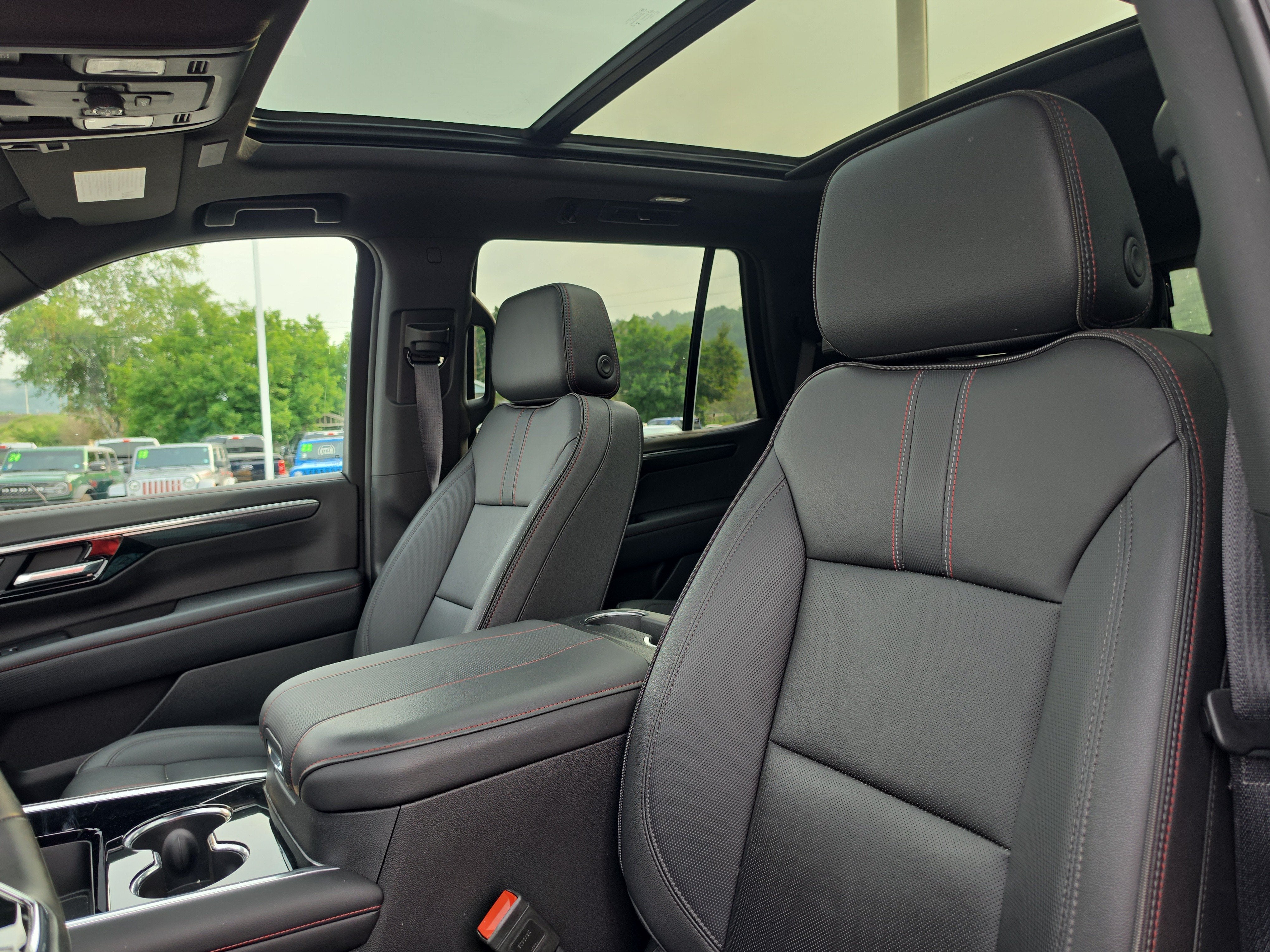 2025 Chevrolet Tahoe RST