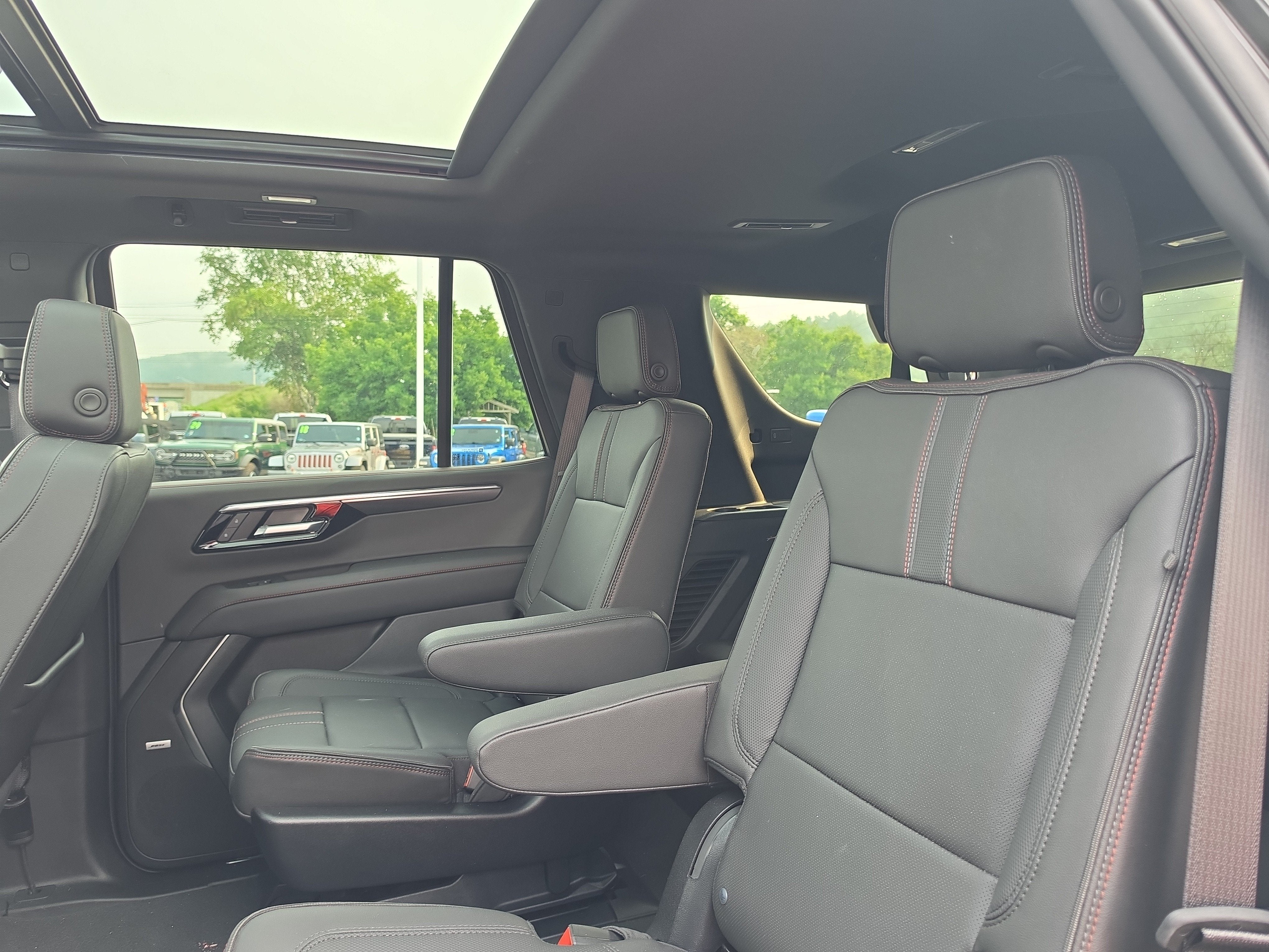 2025 Chevrolet Tahoe RST