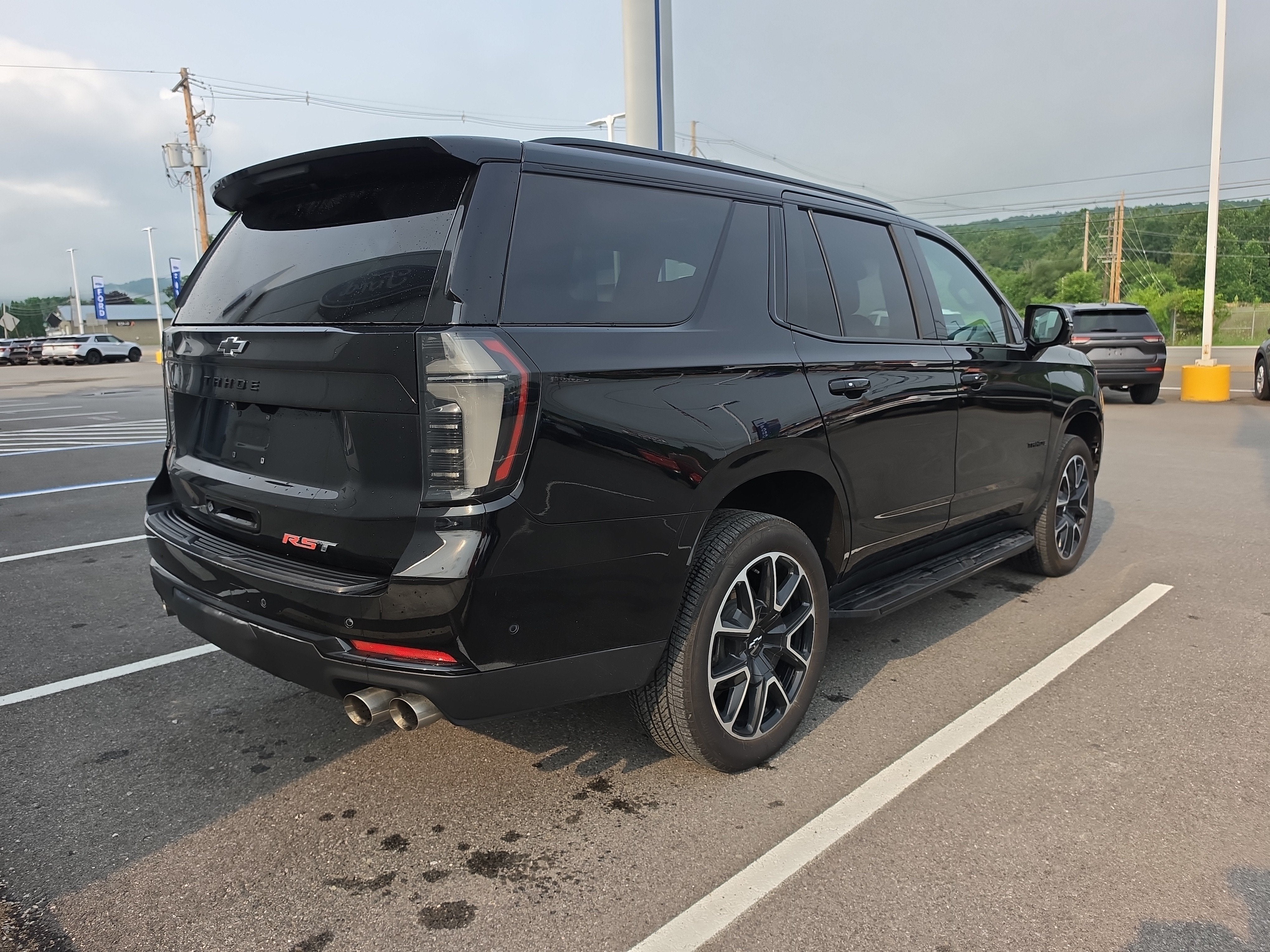 2025 Chevrolet Tahoe RST