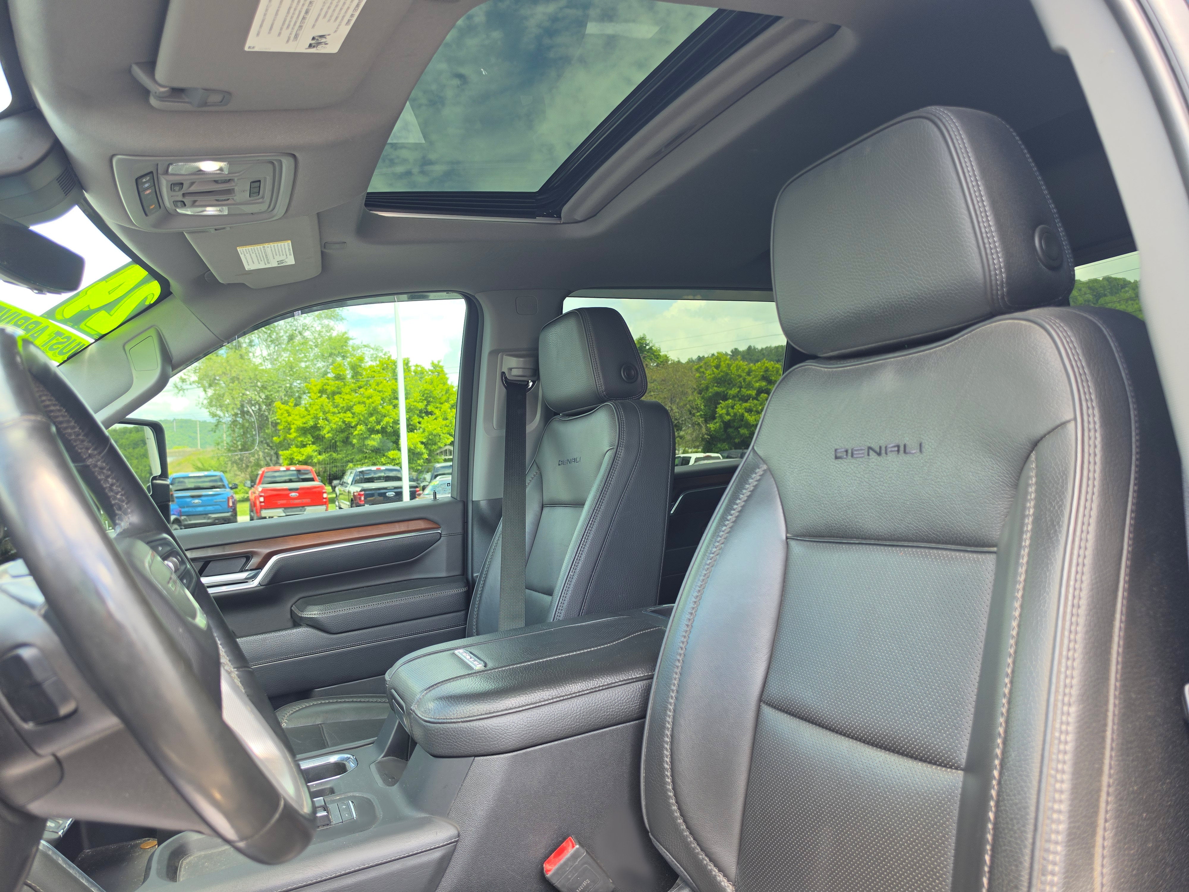 2024 GMC Sierra 2500HD Denali