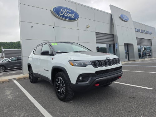 2025 Jeep Compass Trailhawk