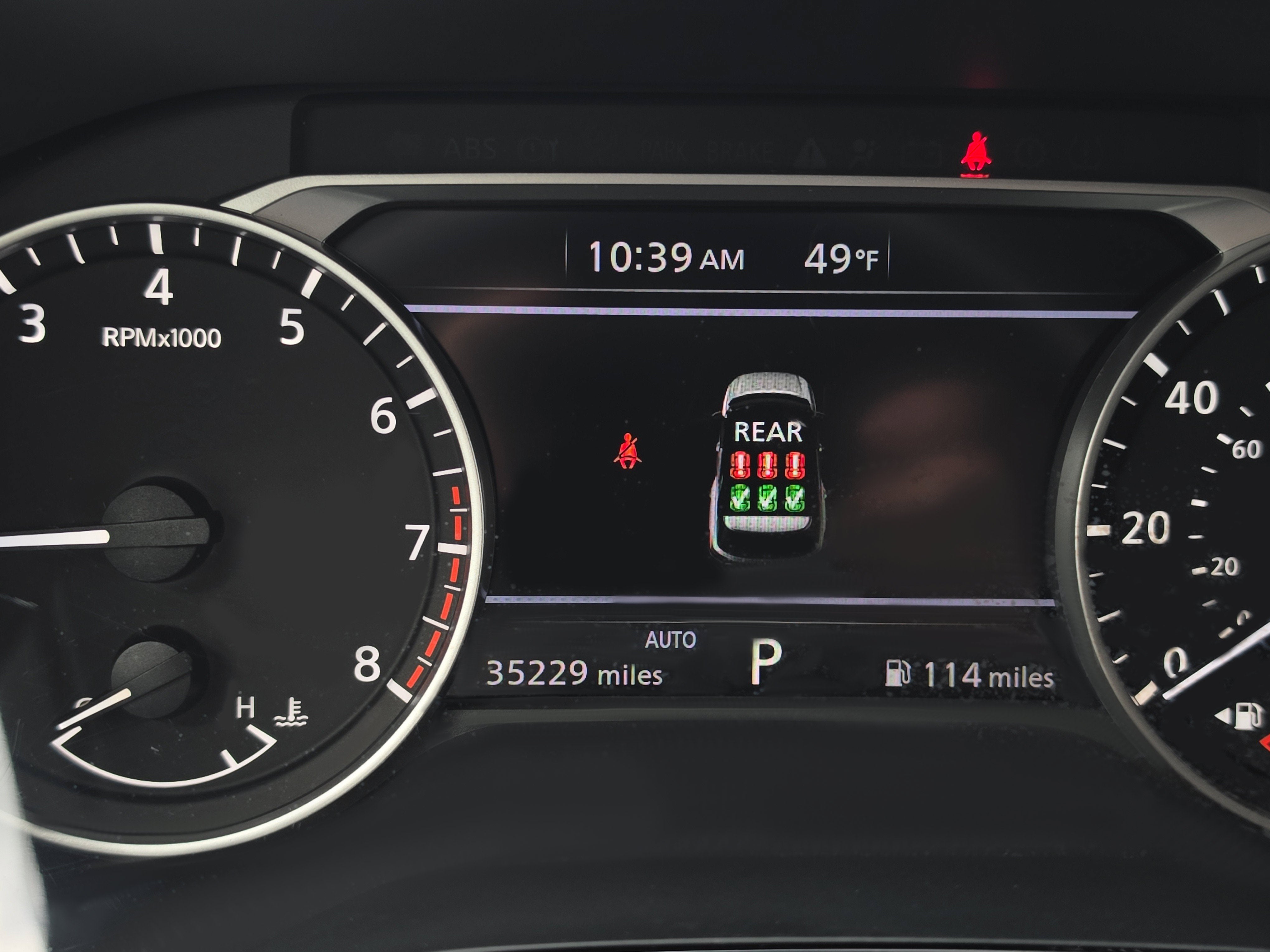2024 Nissan Pathfinder SV