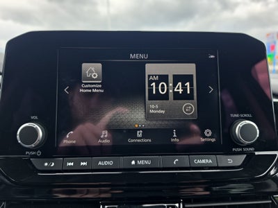 2024 Nissan Pathfinder SV