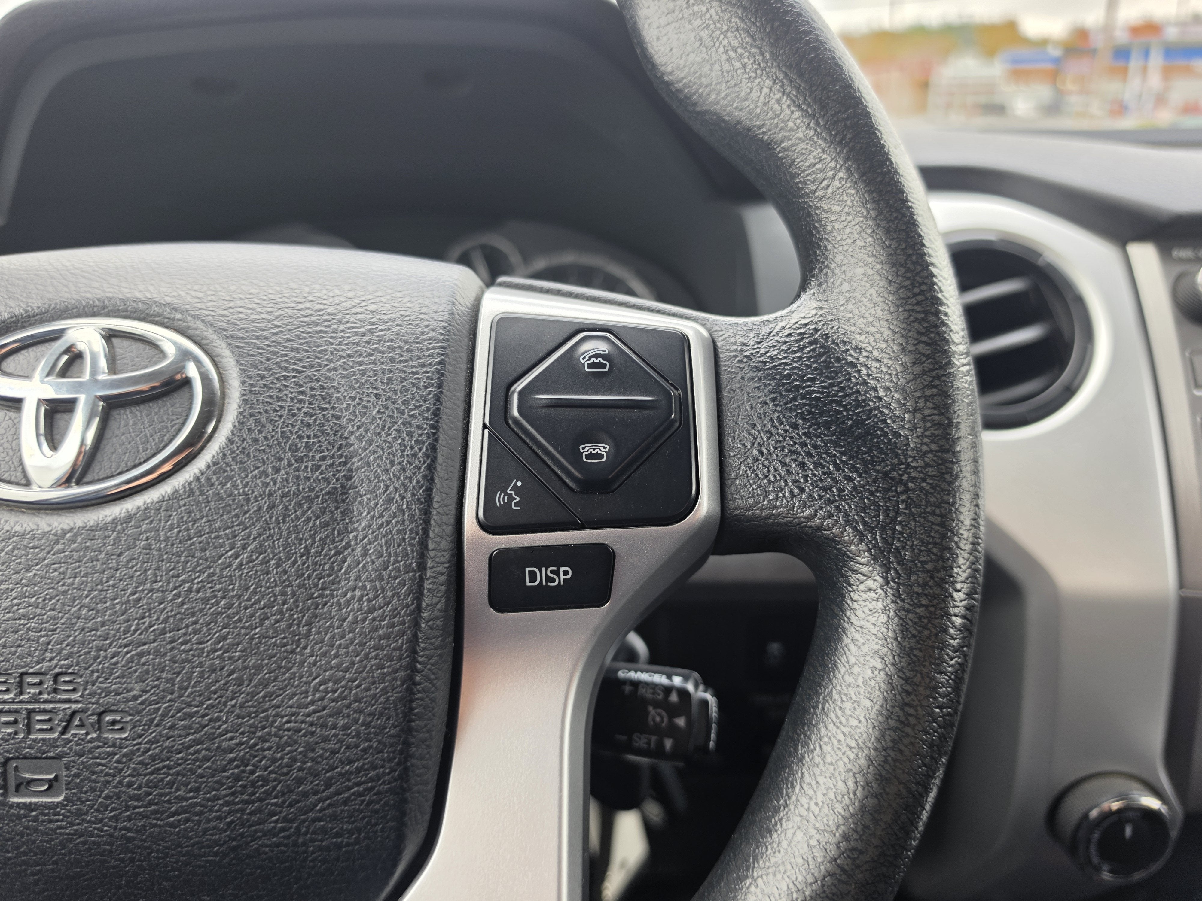 2017 Toyota Tundra 4WD SR5